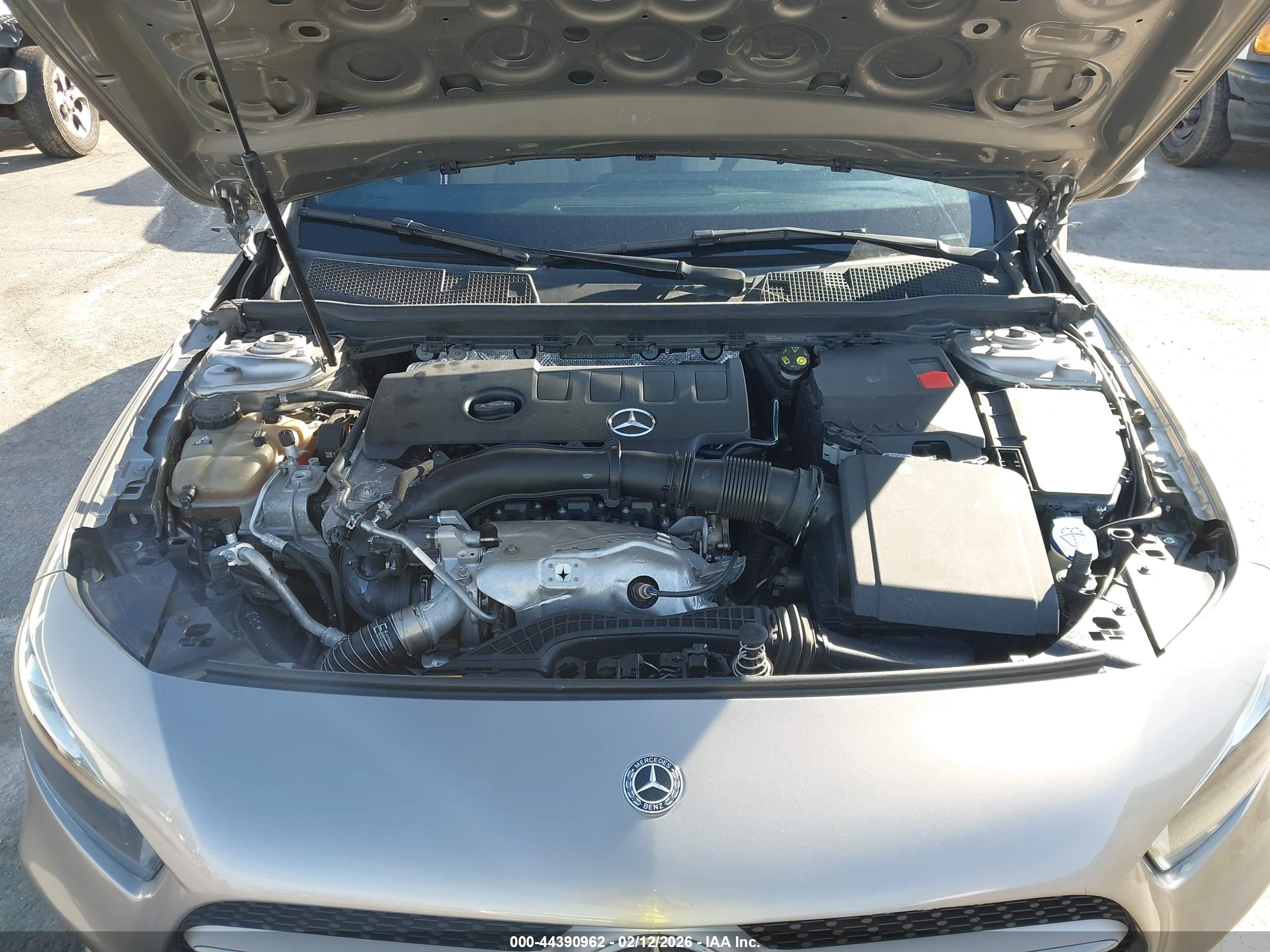 MERCEDES-BENZ A image 10