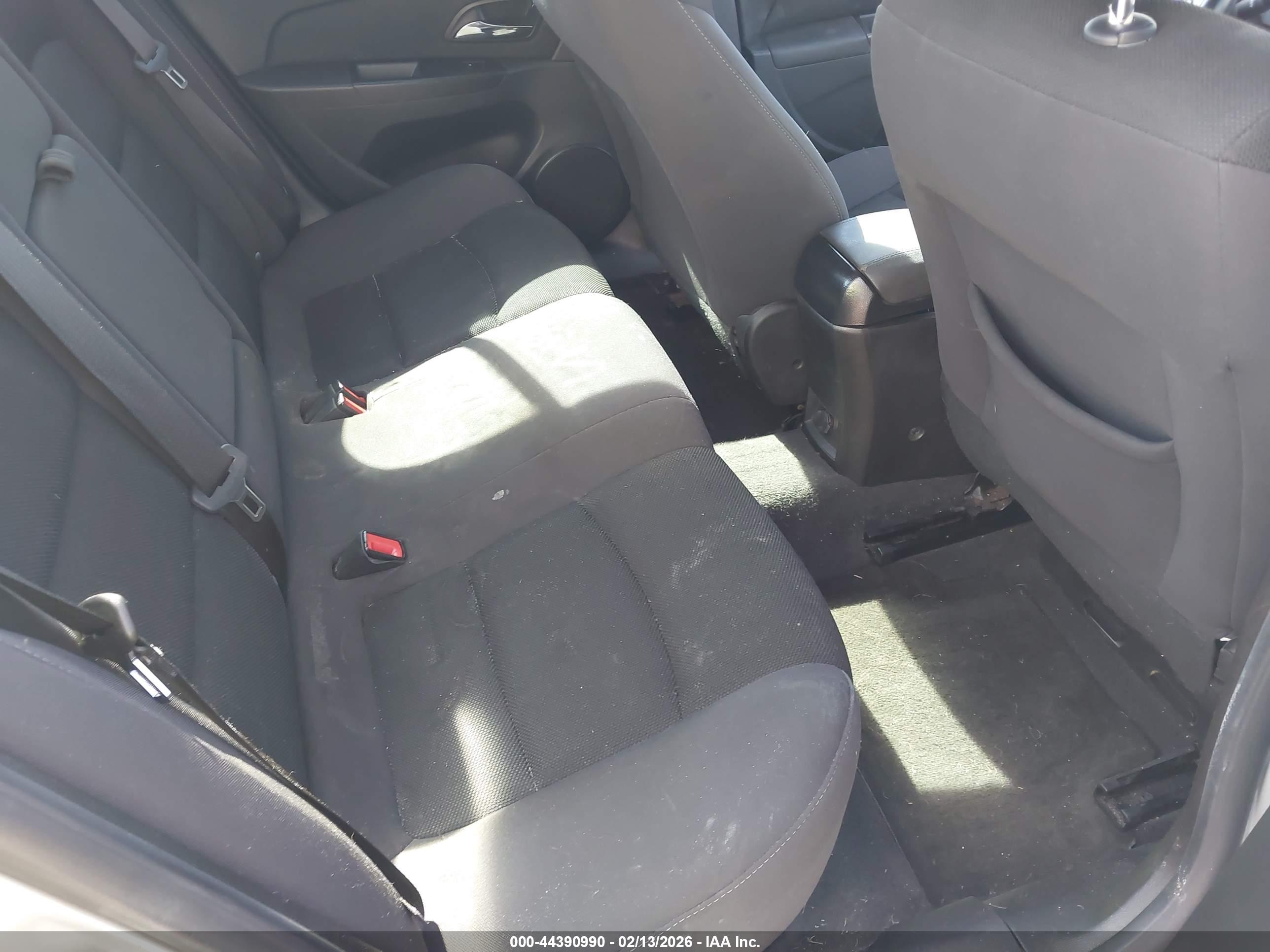 CHEVROLET CRUZE image 8