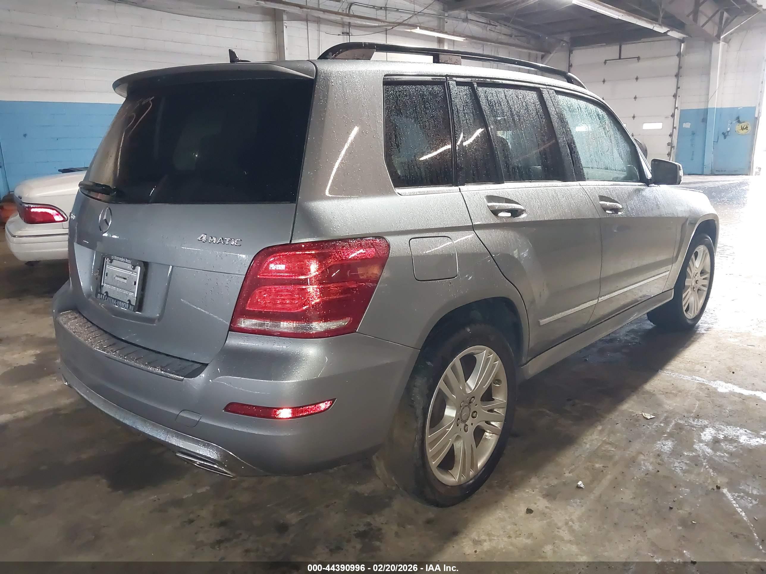 MERCEDES-BENZ GLK image 4