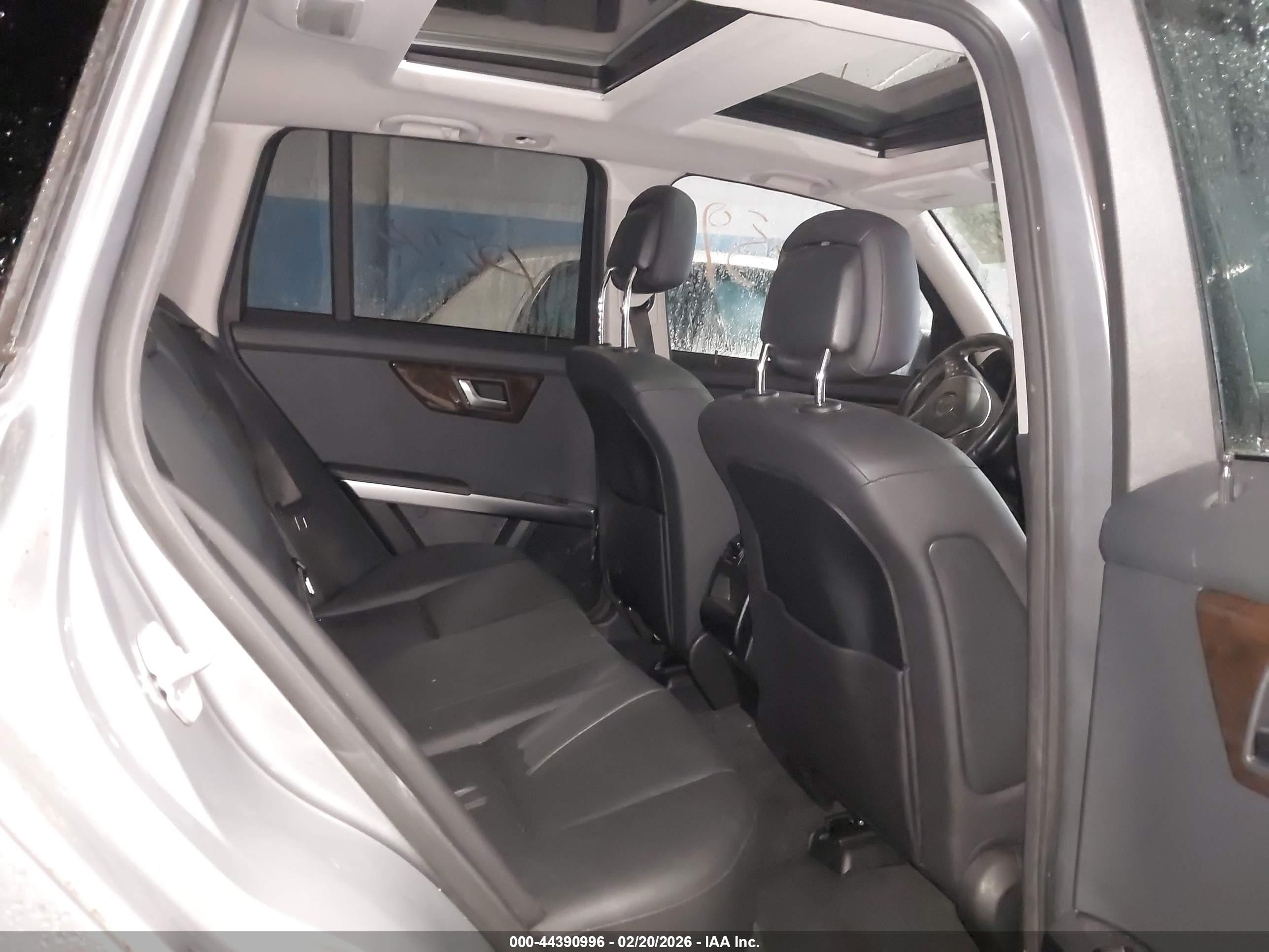 MERCEDES-BENZ GLK image 8