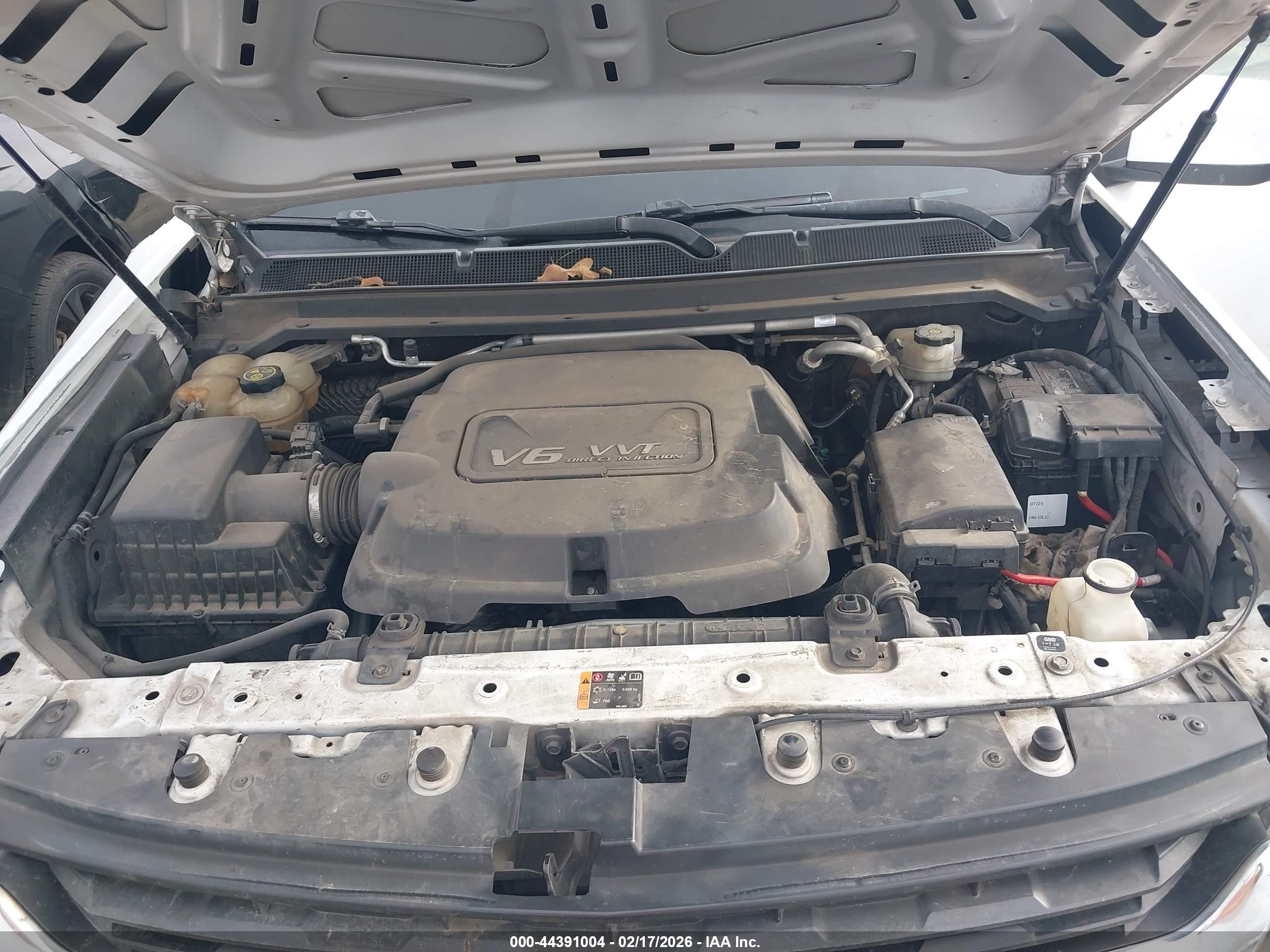 CHEVROLET COLORADO image 10