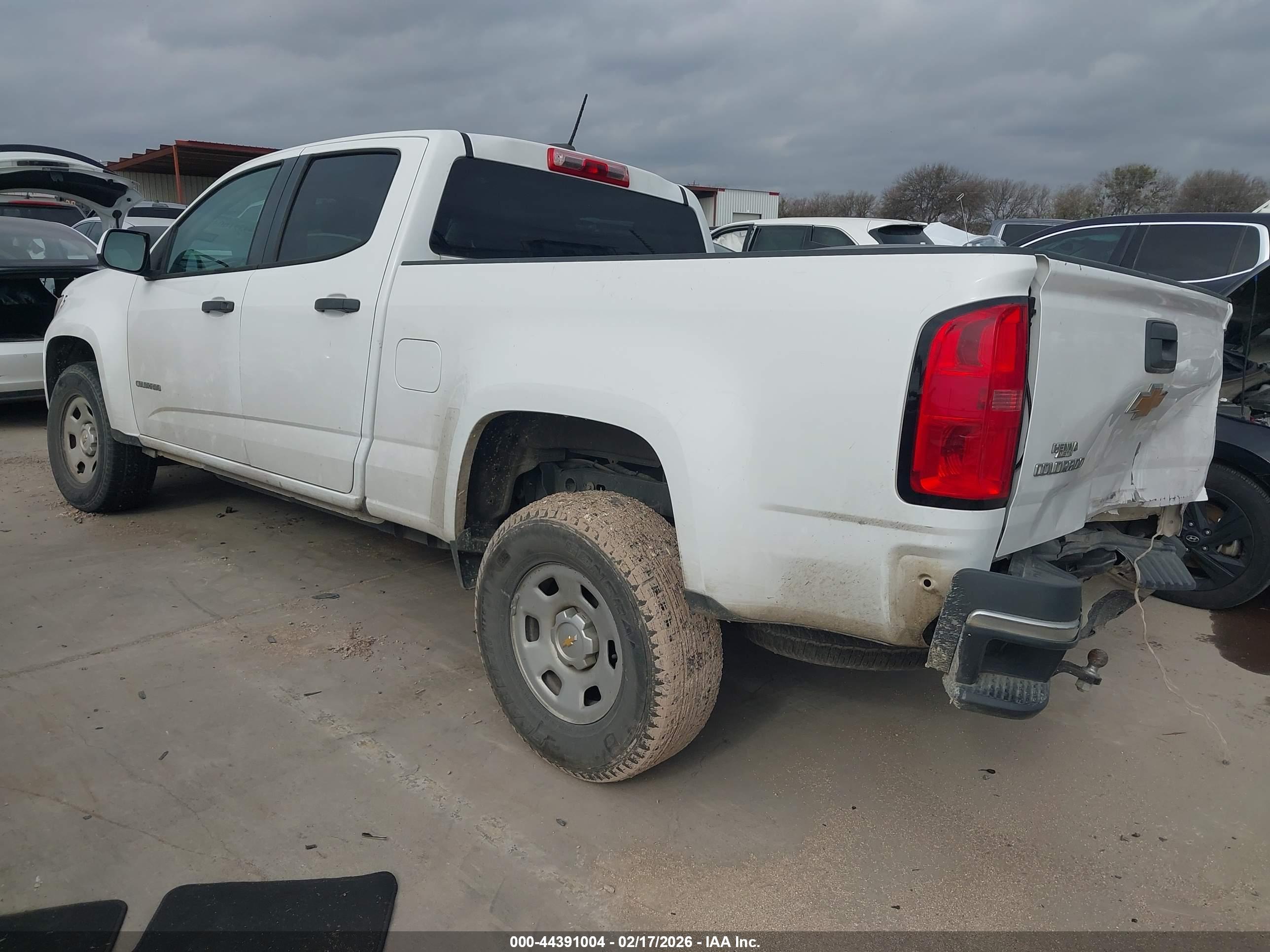 CHEVROLET COLORADO image 3