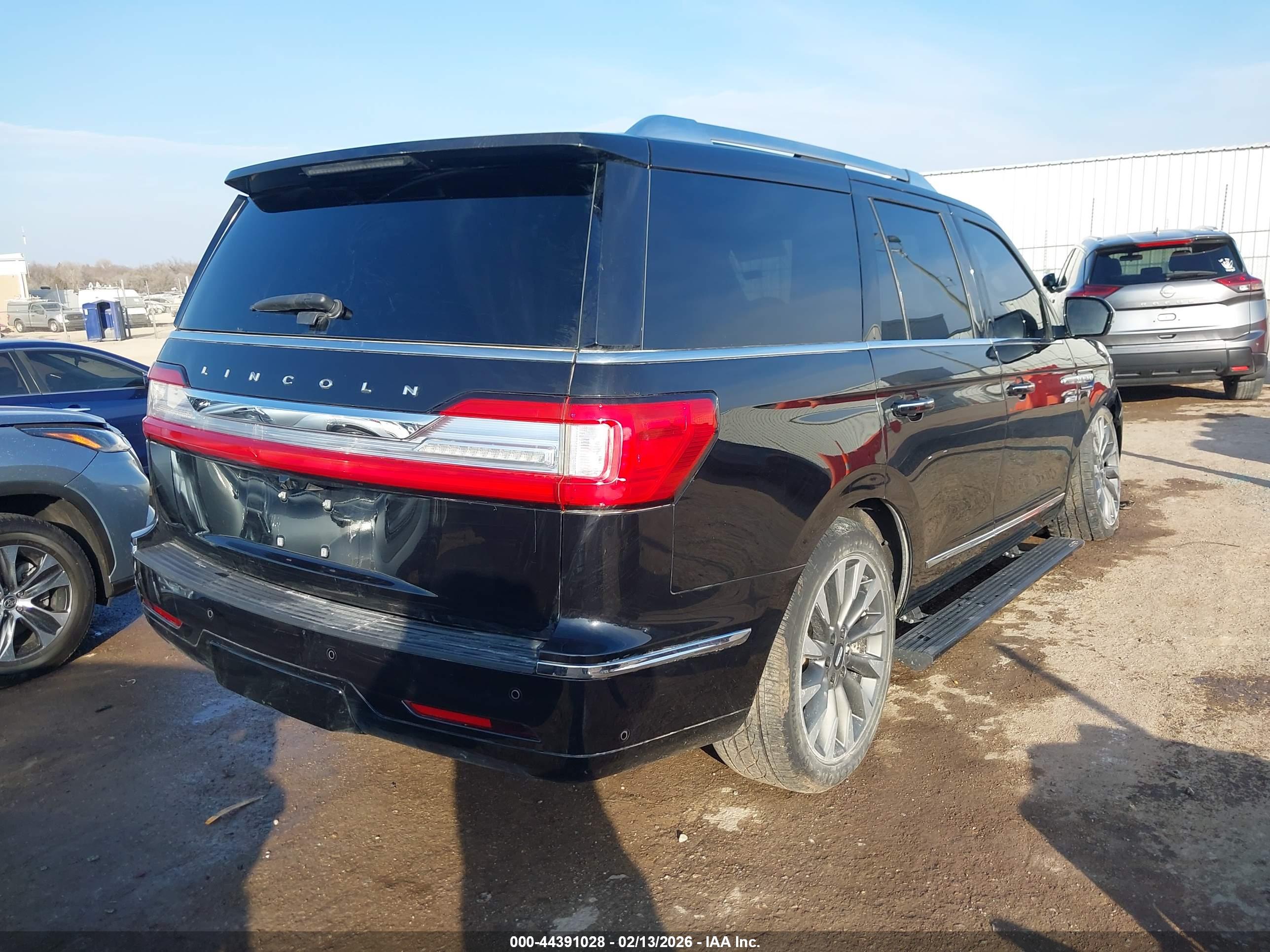LINCOLN NAVIGATOR image 4