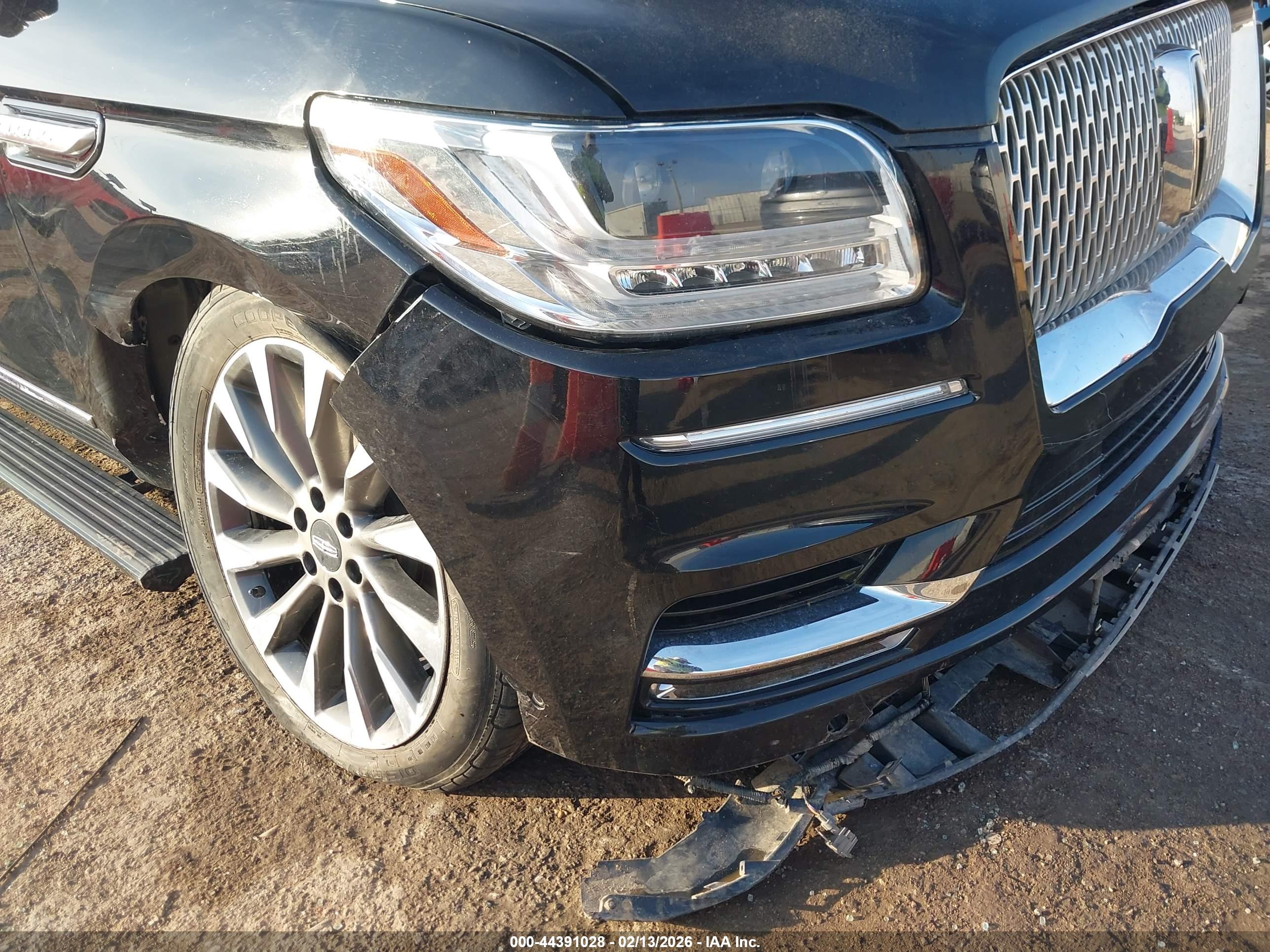 LINCOLN NAVIGATOR image 6
