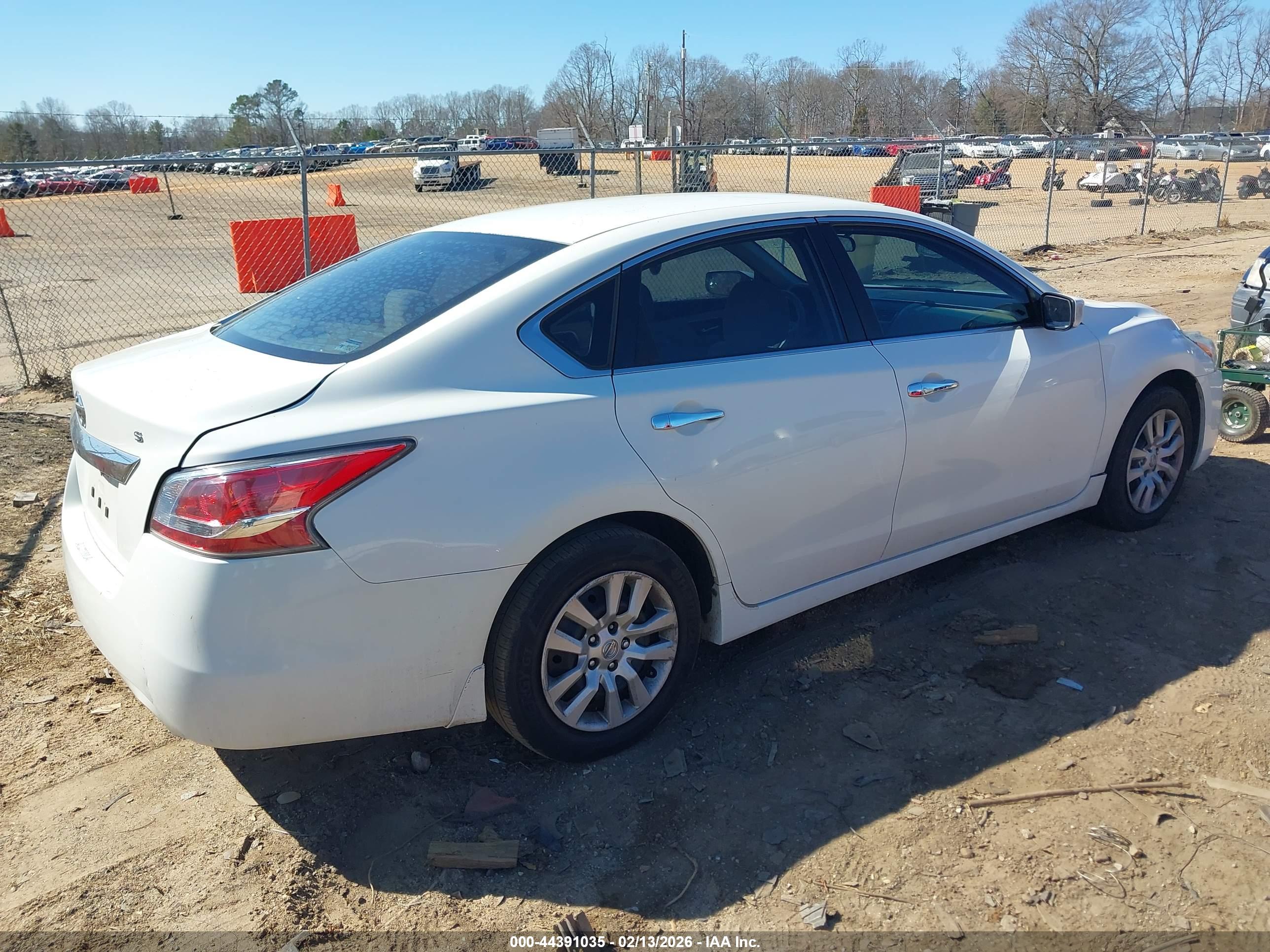 NISSAN ALTIMA image 4