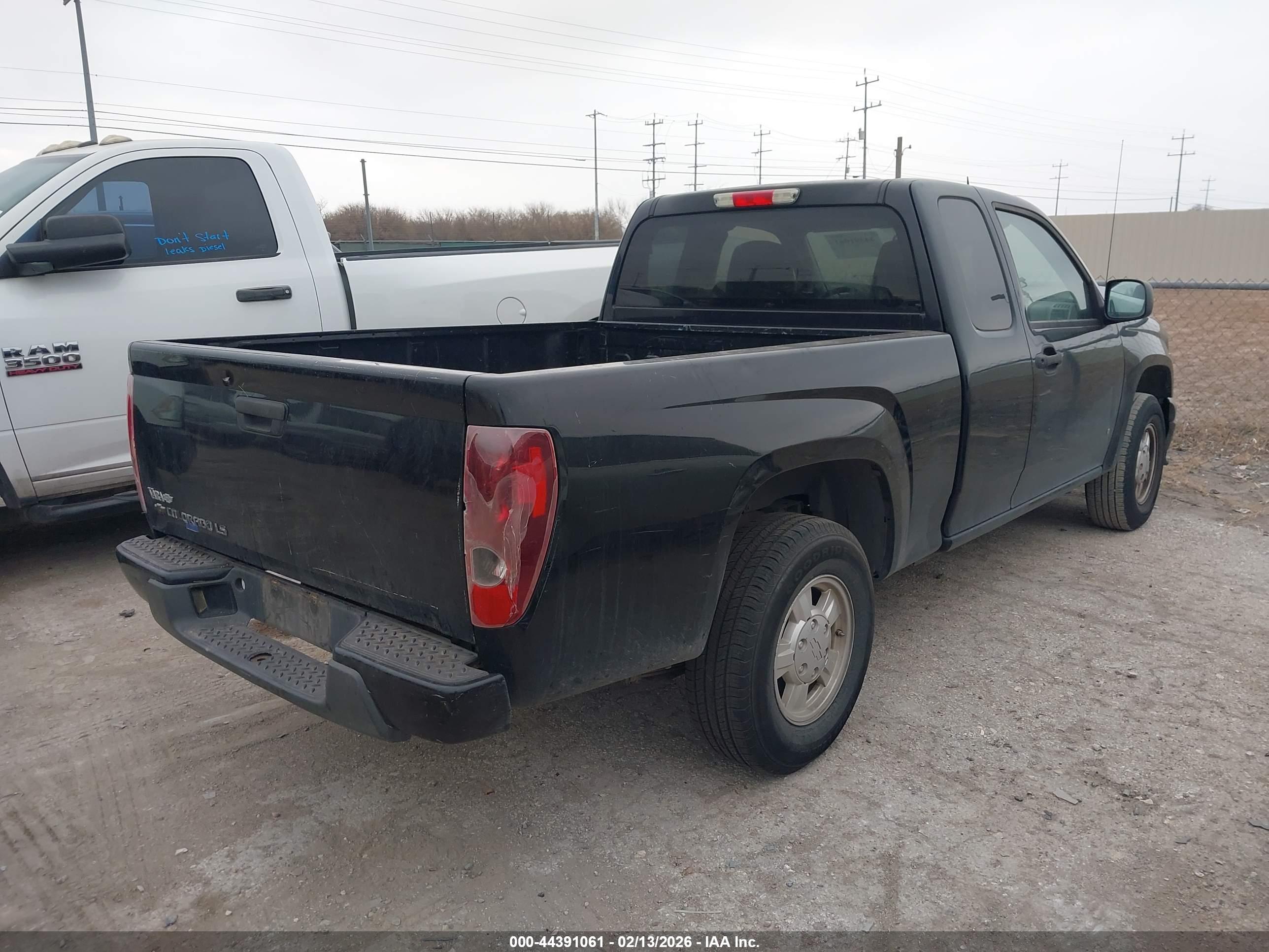 CHEVROLET COLORADO image 4