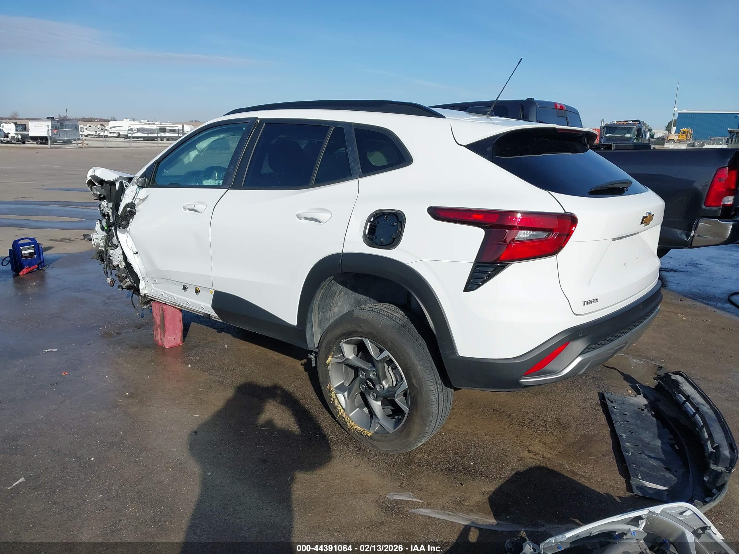 CHEVROLET TRAX image 3