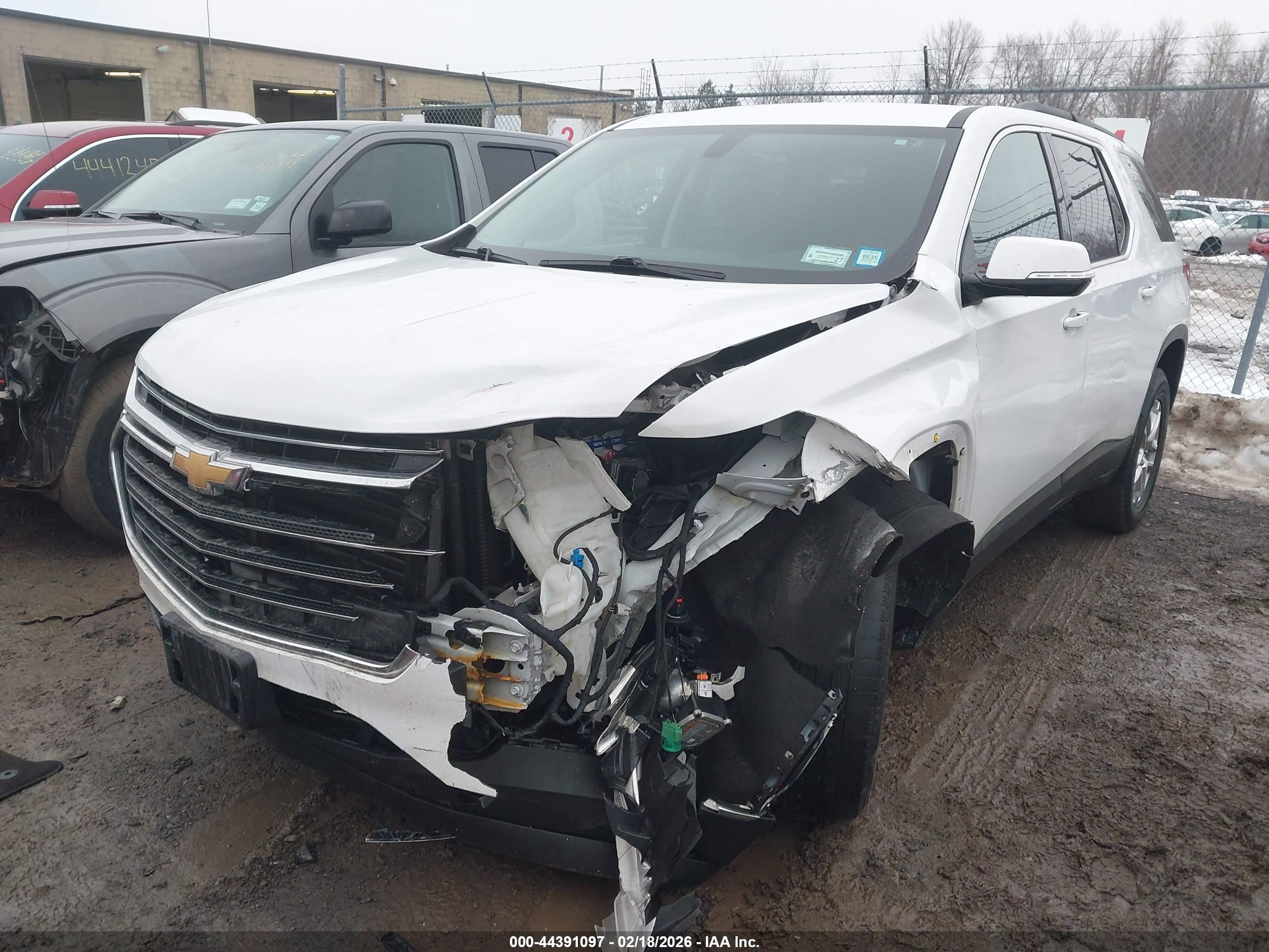 CHEVROLET TRAVERSE image 6