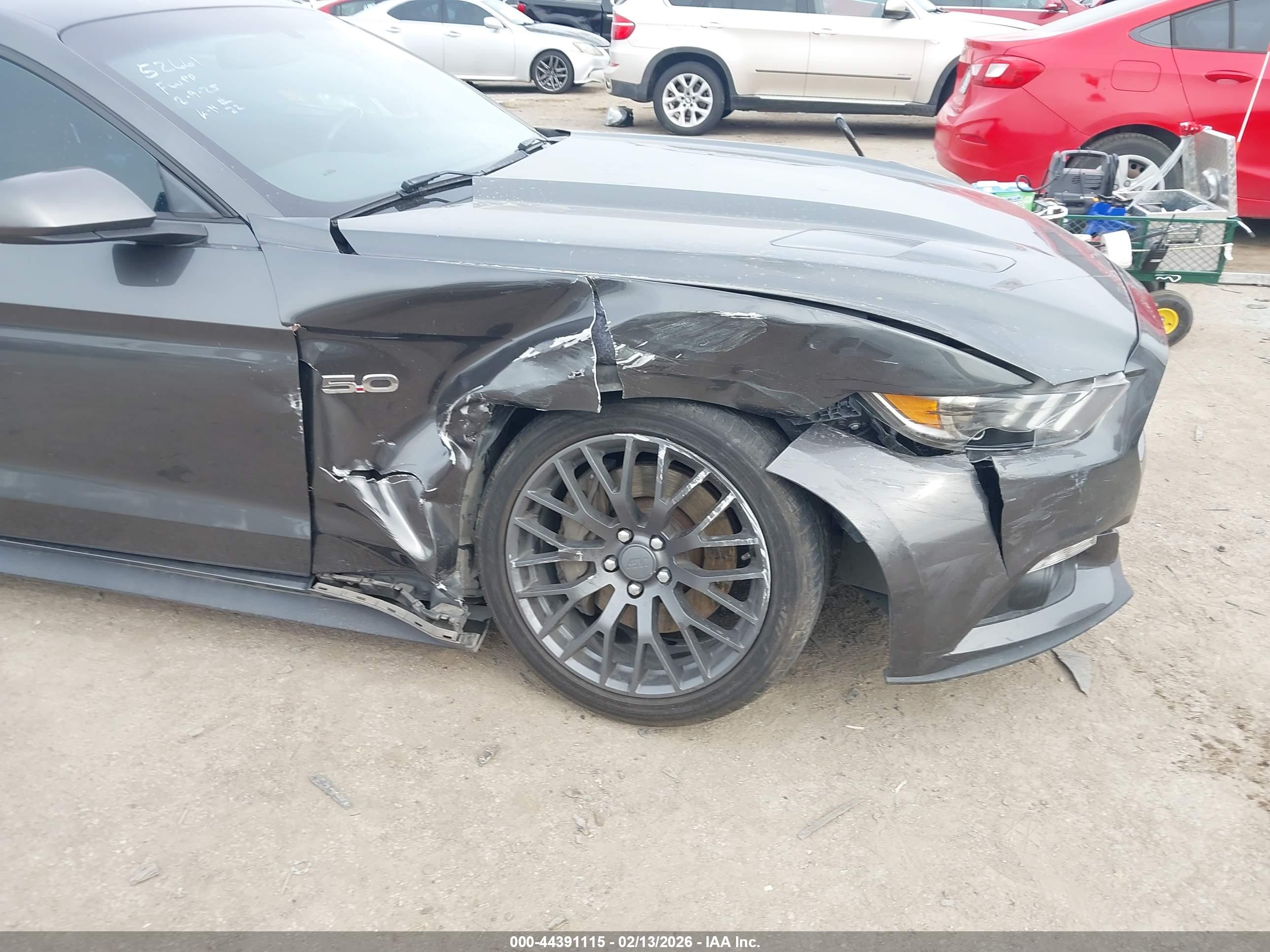 FORD MUSTANG image 6