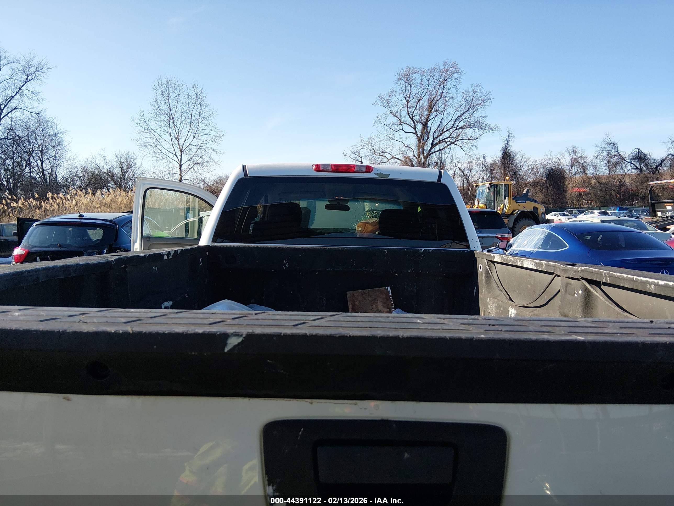 CHEVROLET SILVERADO image 7