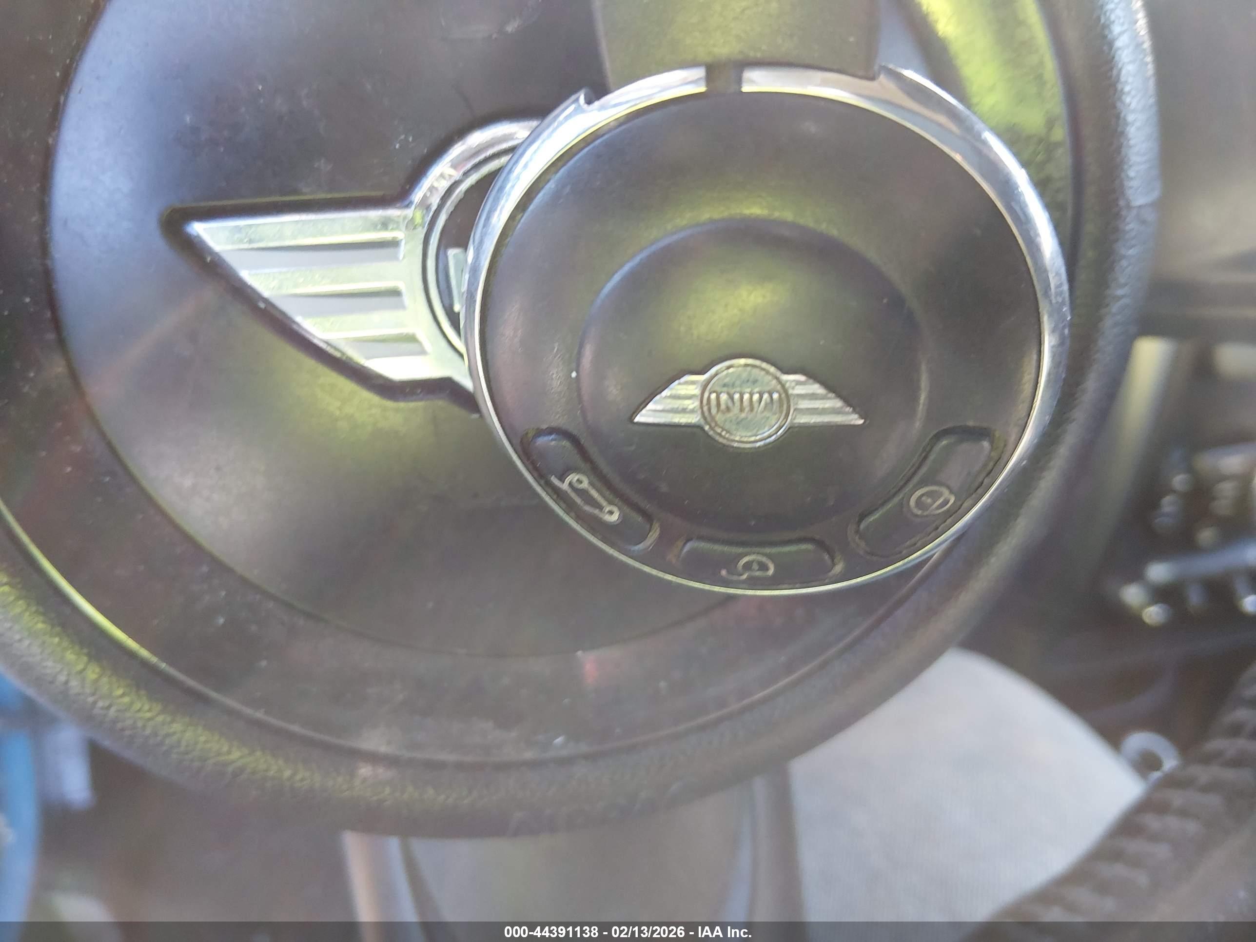 MINI COUNTRYMAN image 11