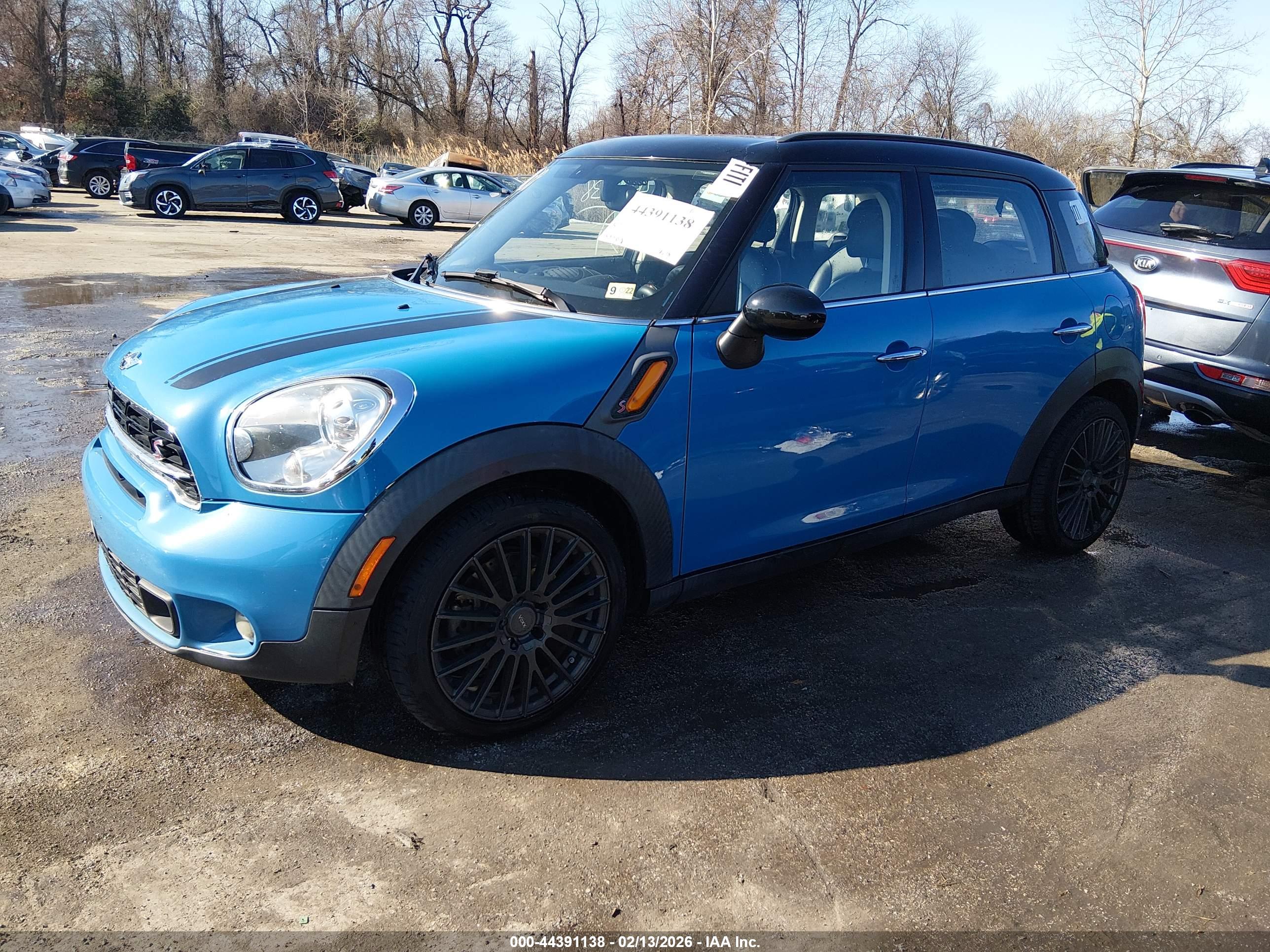 MINI COUNTRYMAN image 2