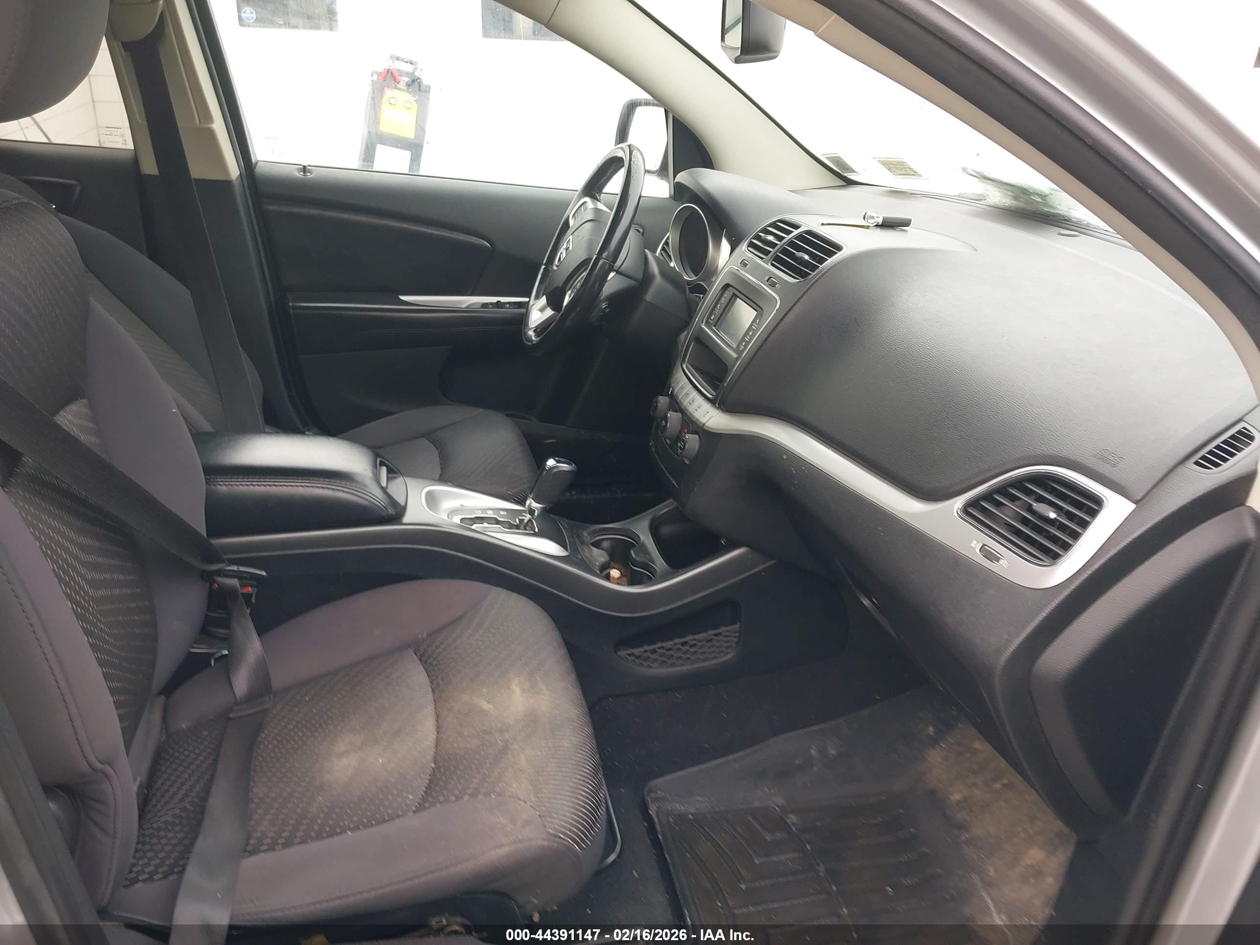 DODGE JOURNEY image 5