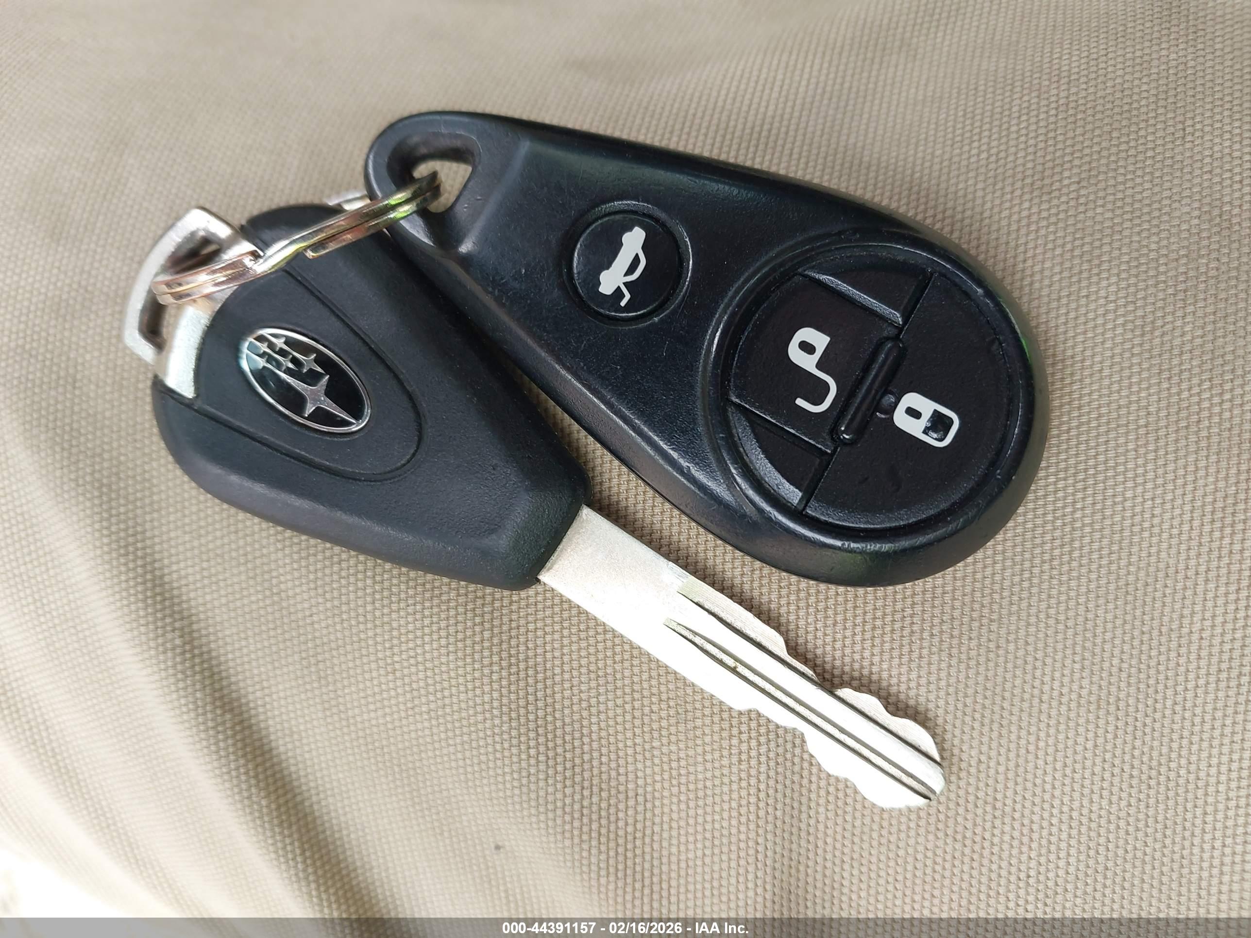 SUBARU B9 image 11