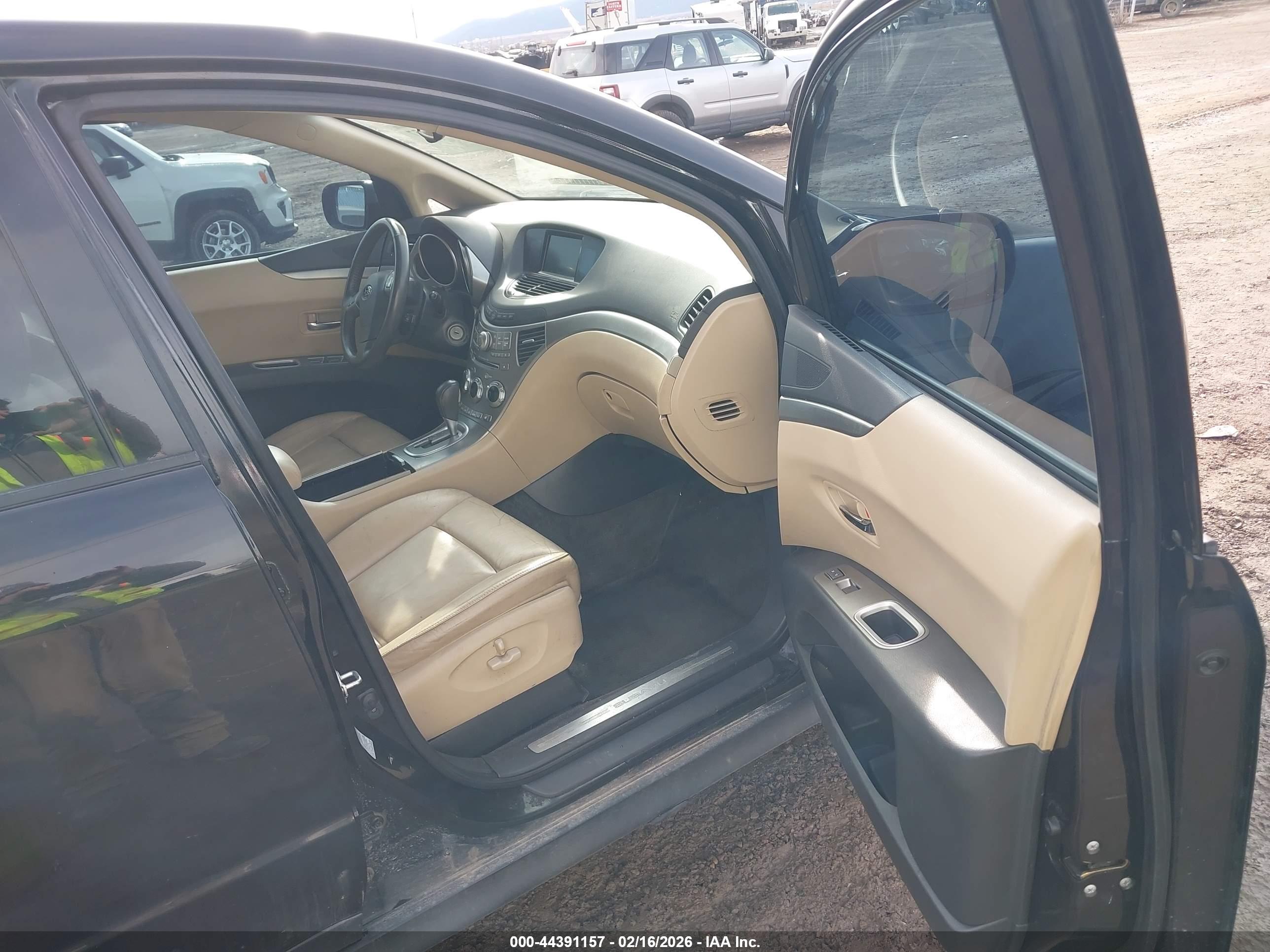 SUBARU B9 image 5