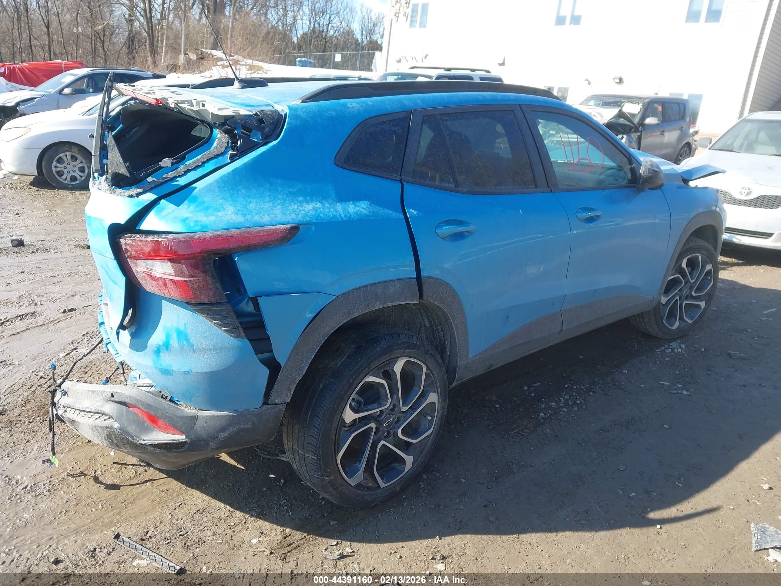 CHEVROLET TRAX image 4