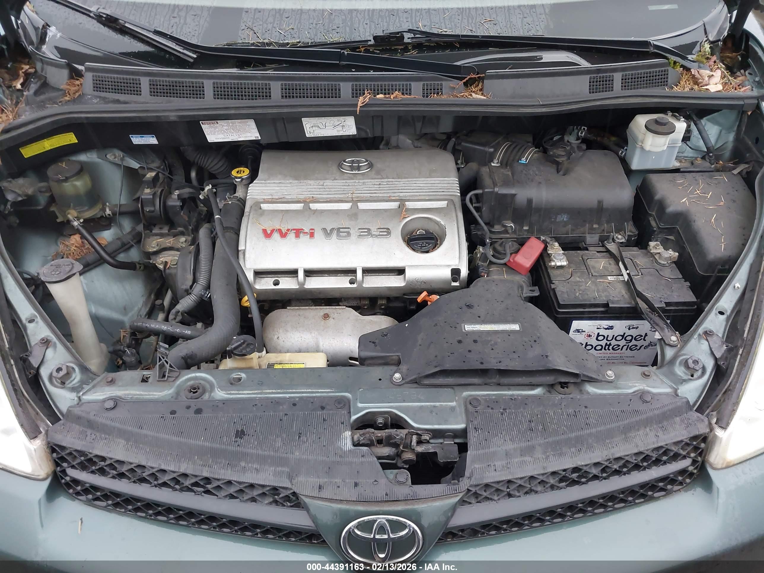 TOYOTA SIENNA image 10