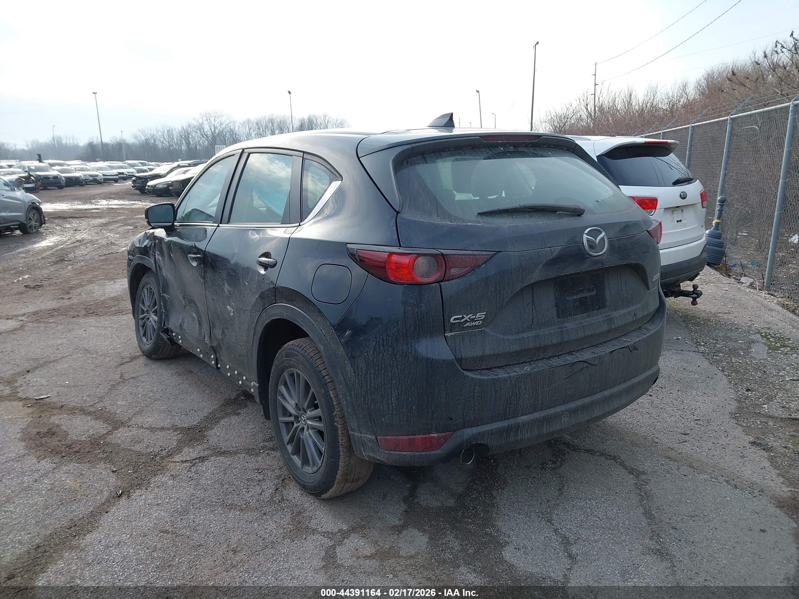 MAZDA CX-5 image 3