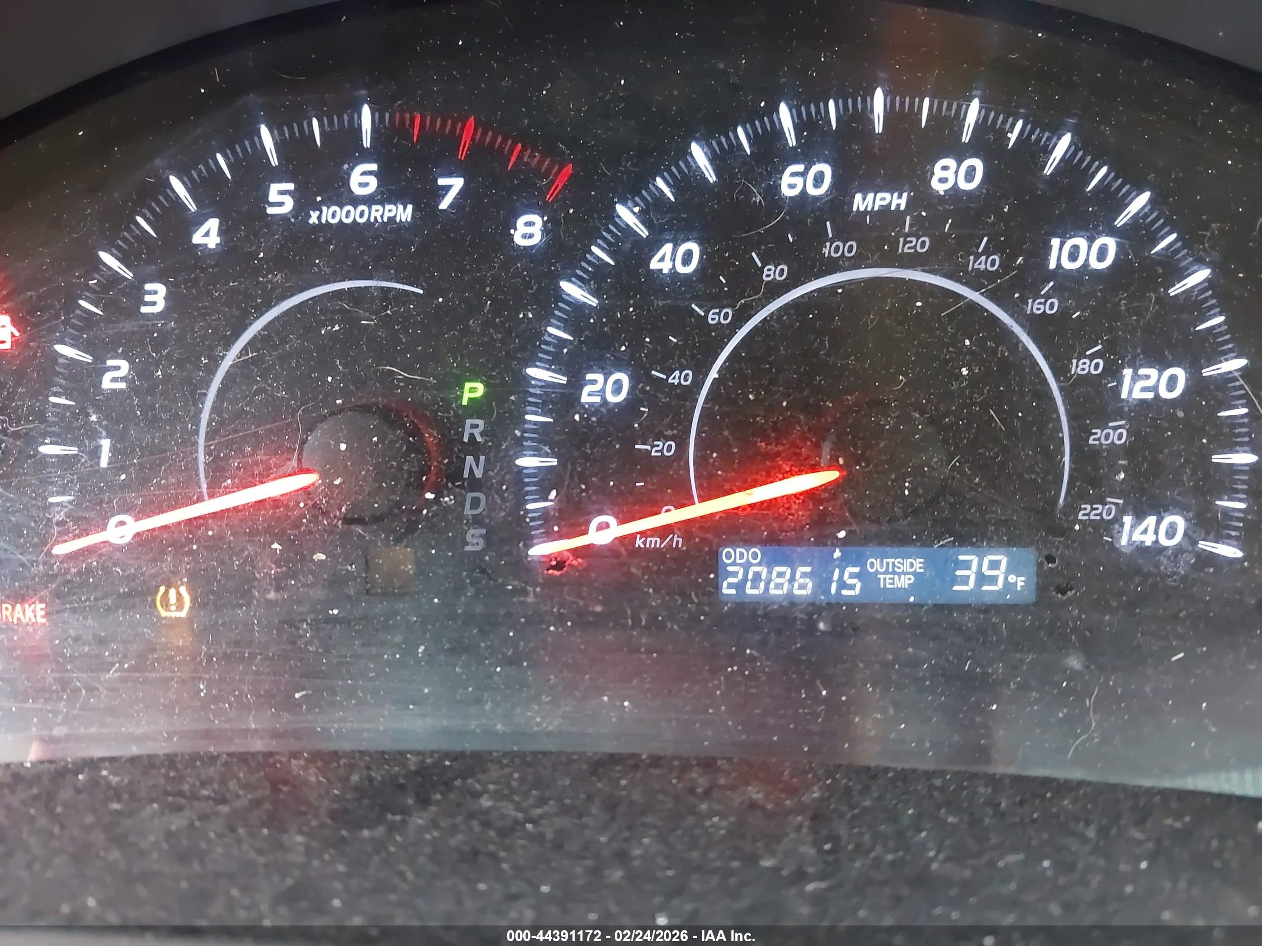 TOYOTA CAMRY image 7
