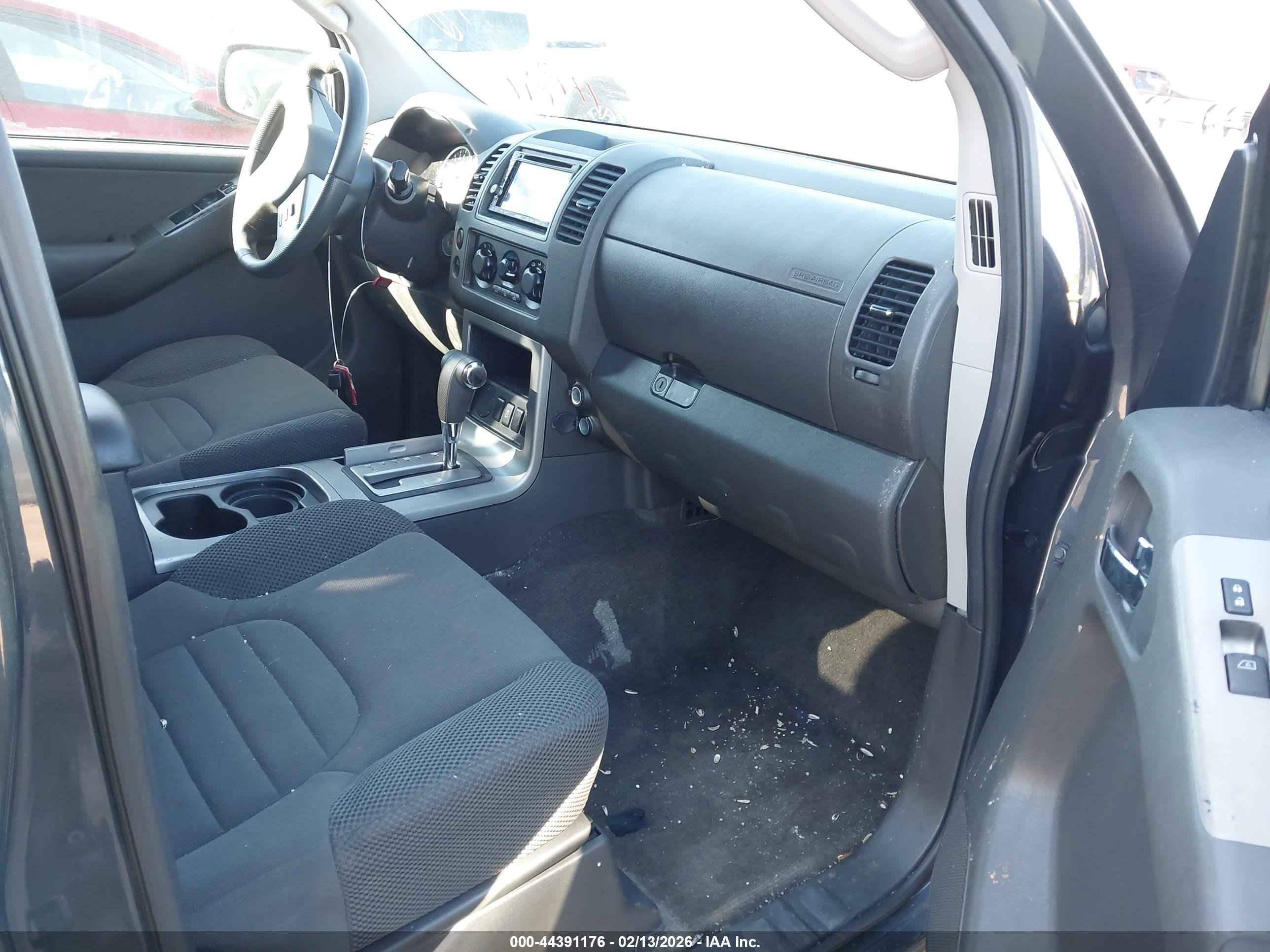 NISSAN PATHFINDER image 5