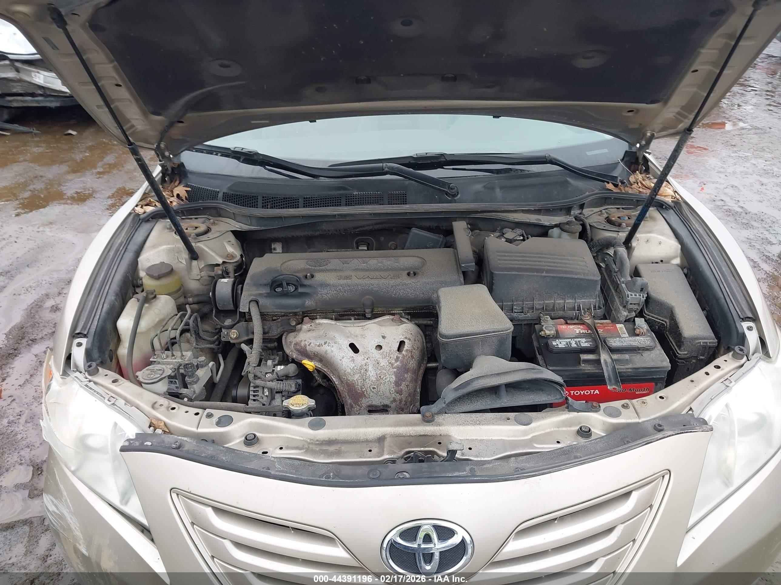 TOYOTA CAMRY image 10