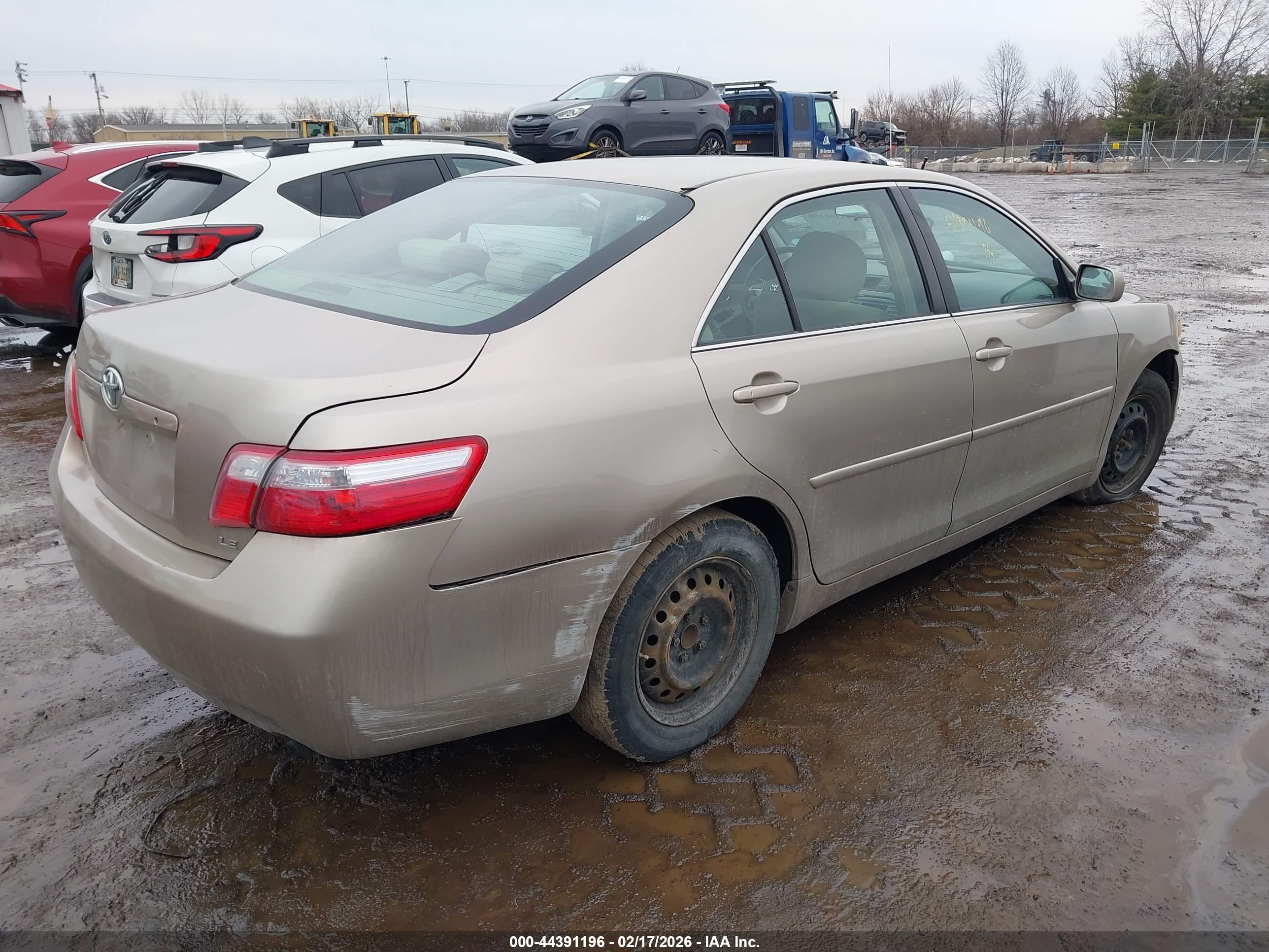 TOYOTA CAMRY image 4