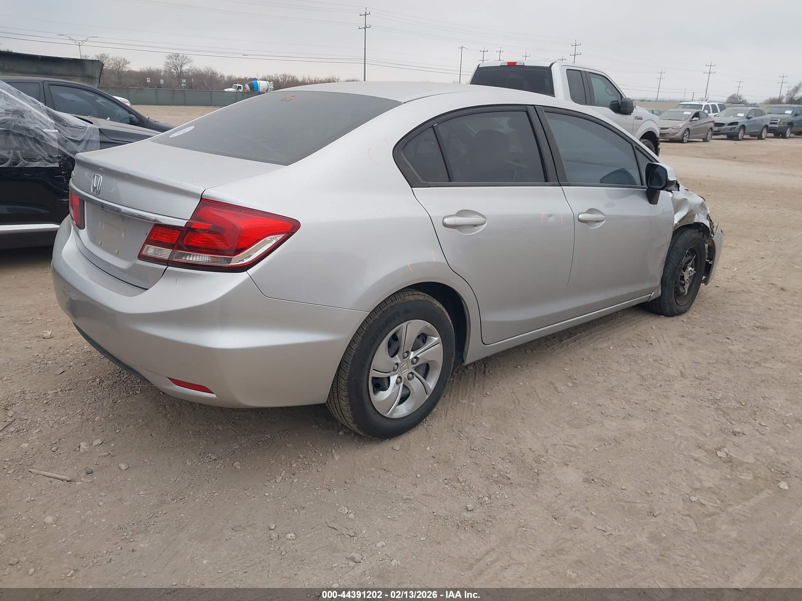 HONDA CIVIC image 4