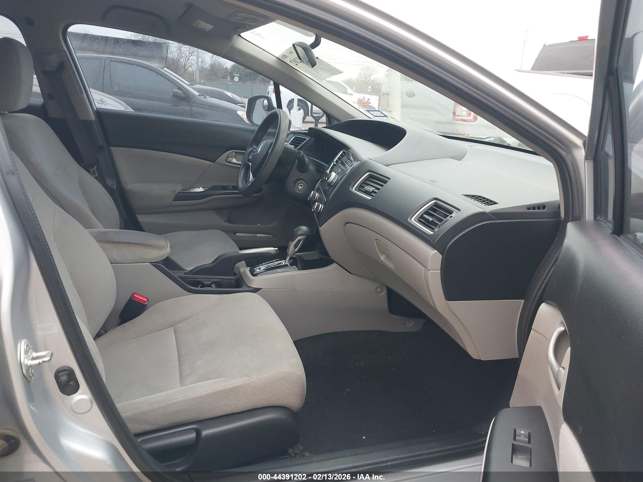 HONDA CIVIC image 5