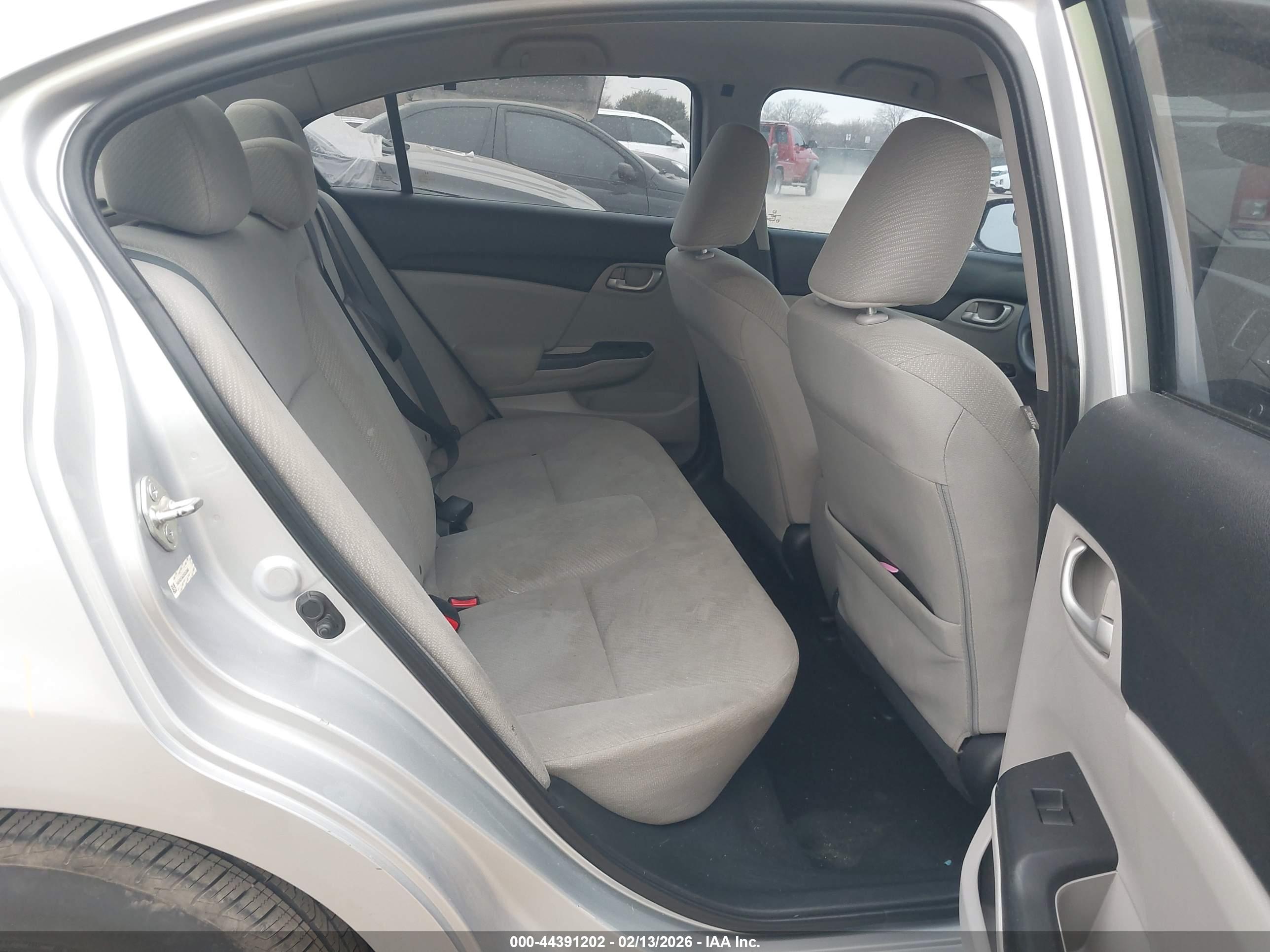 HONDA CIVIC image 8