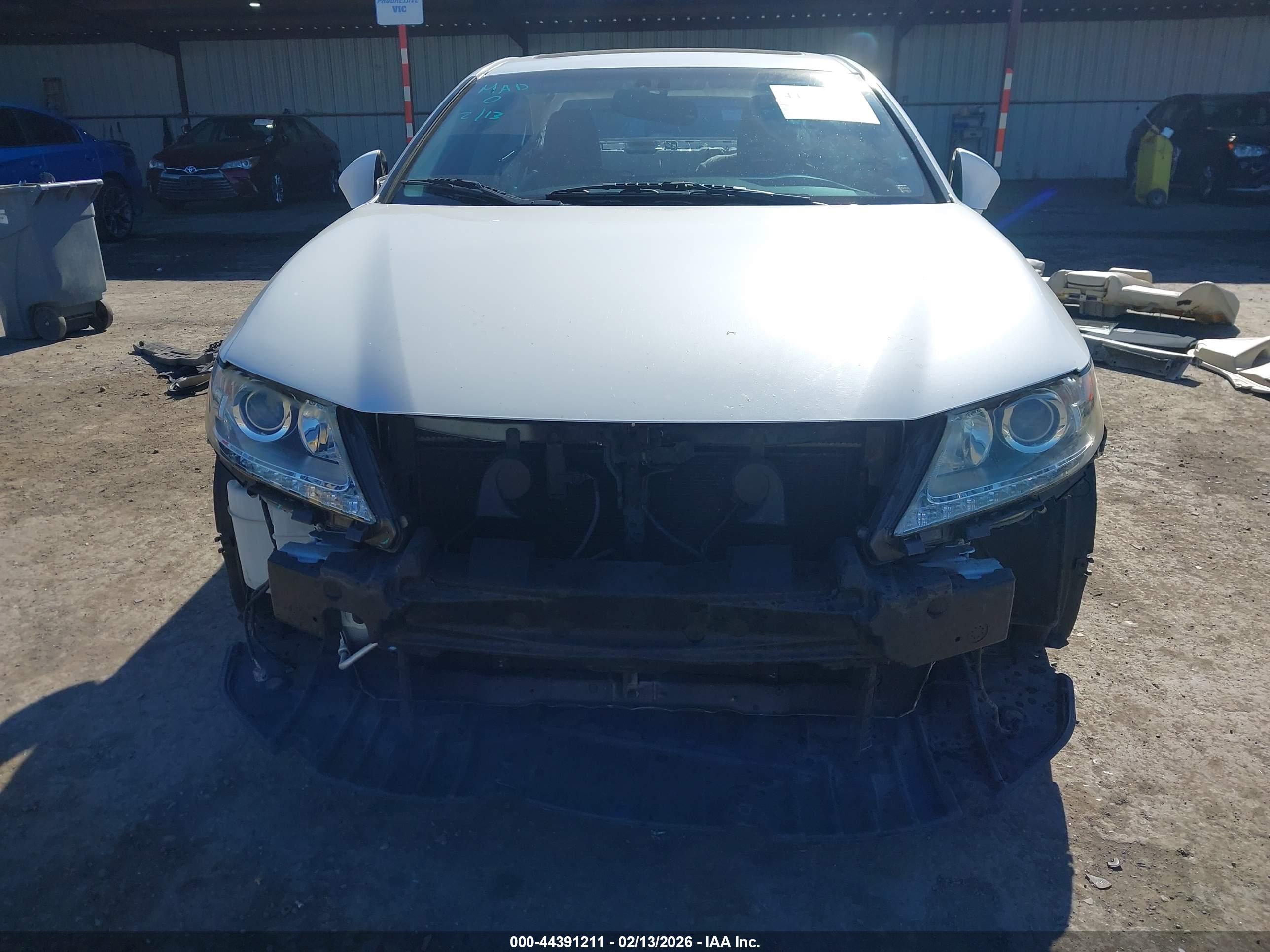 LEXUS ES image 6