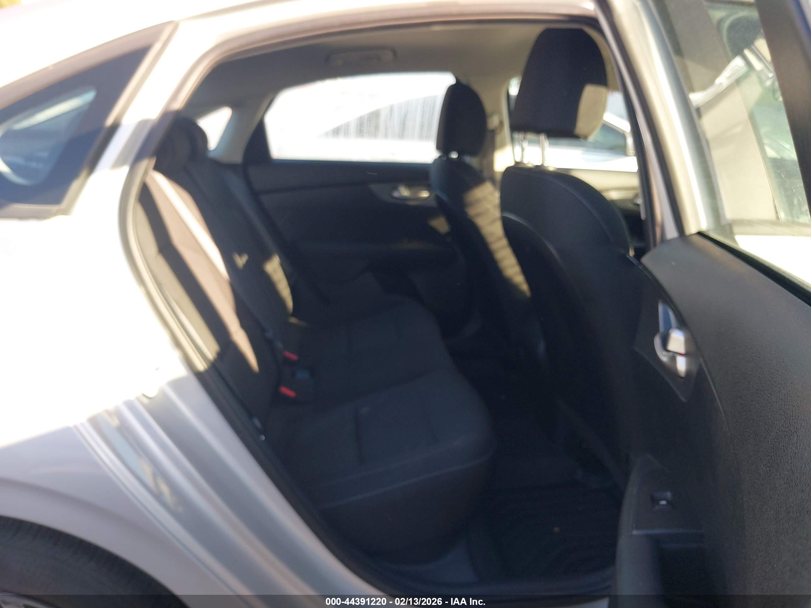 KIA FORTE image 8