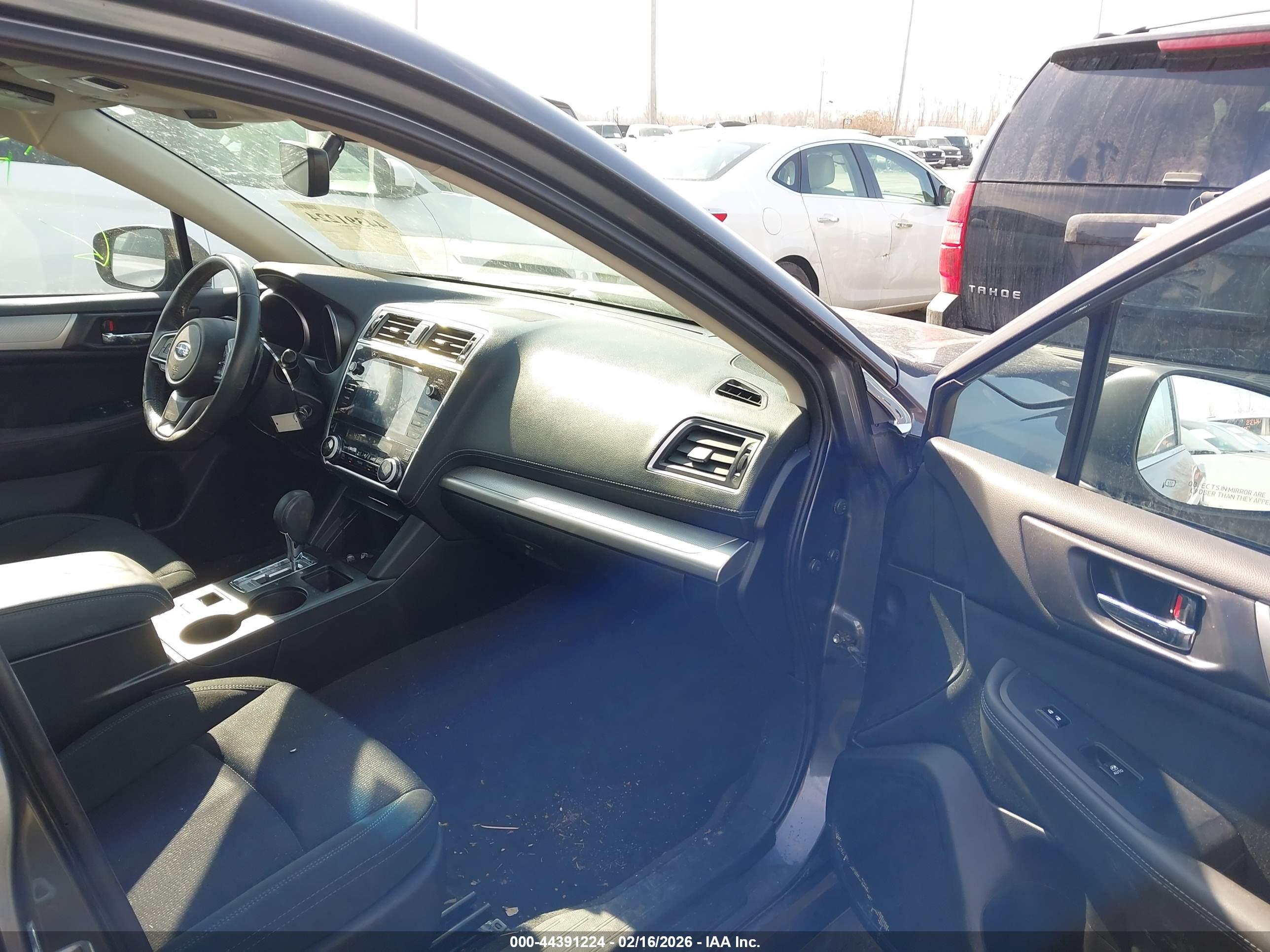 SUBARU LEGACY image 5