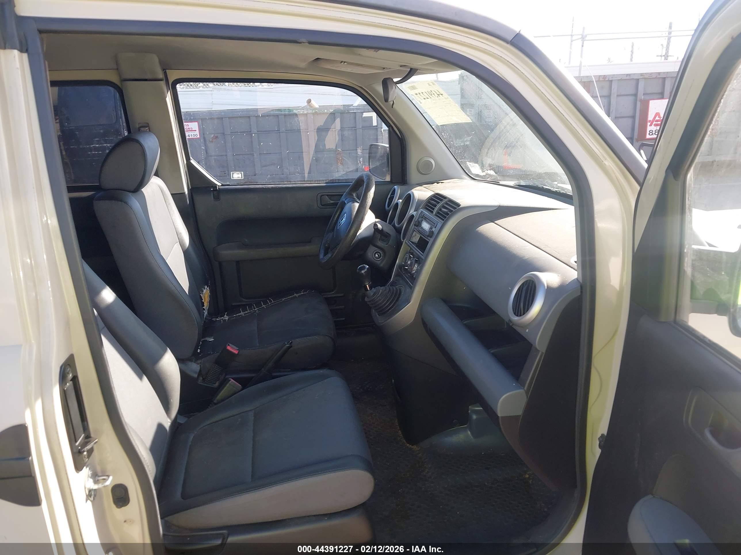 HONDA ELEMENT image 5