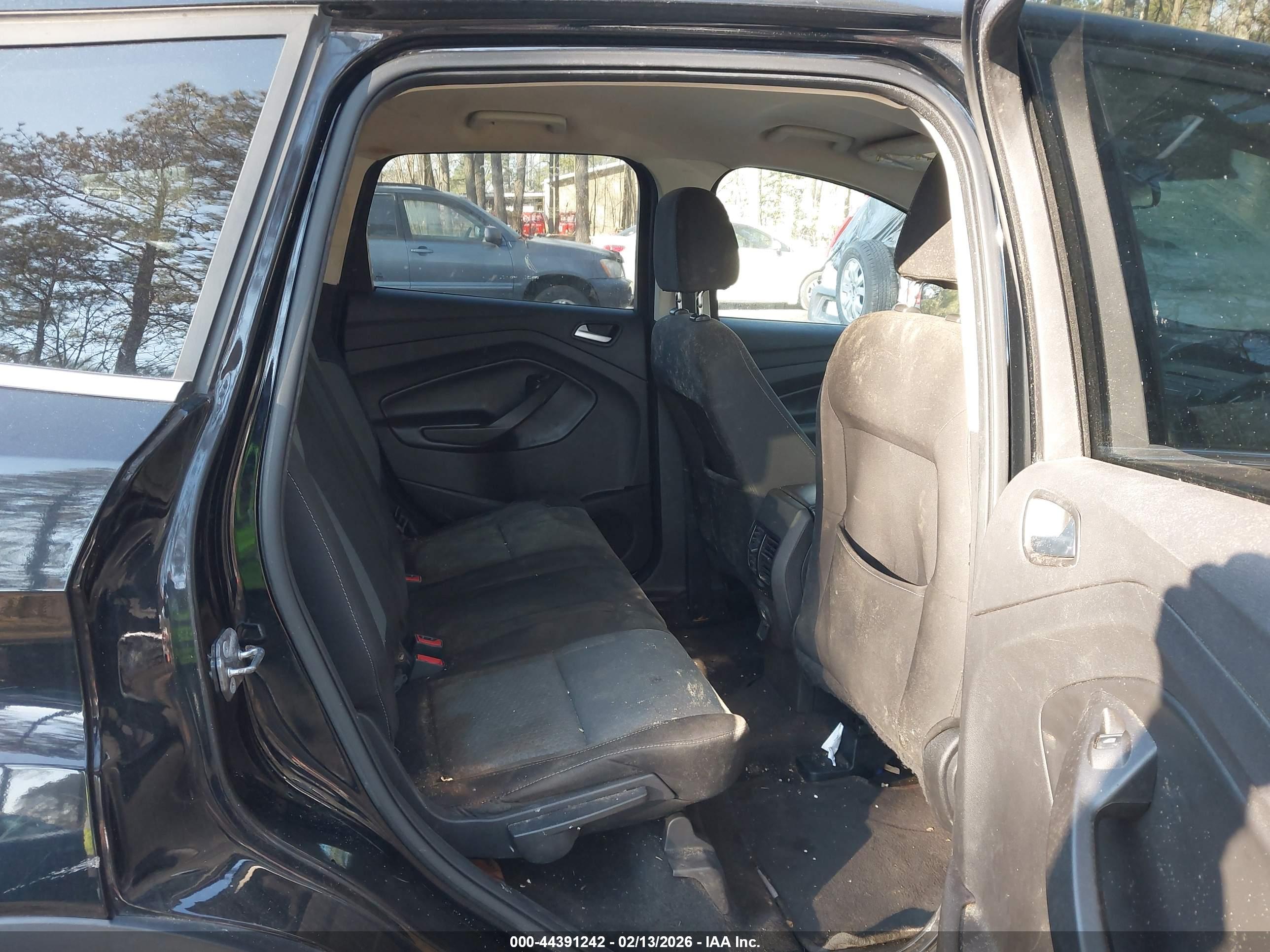 FORD ESCAPE image 8