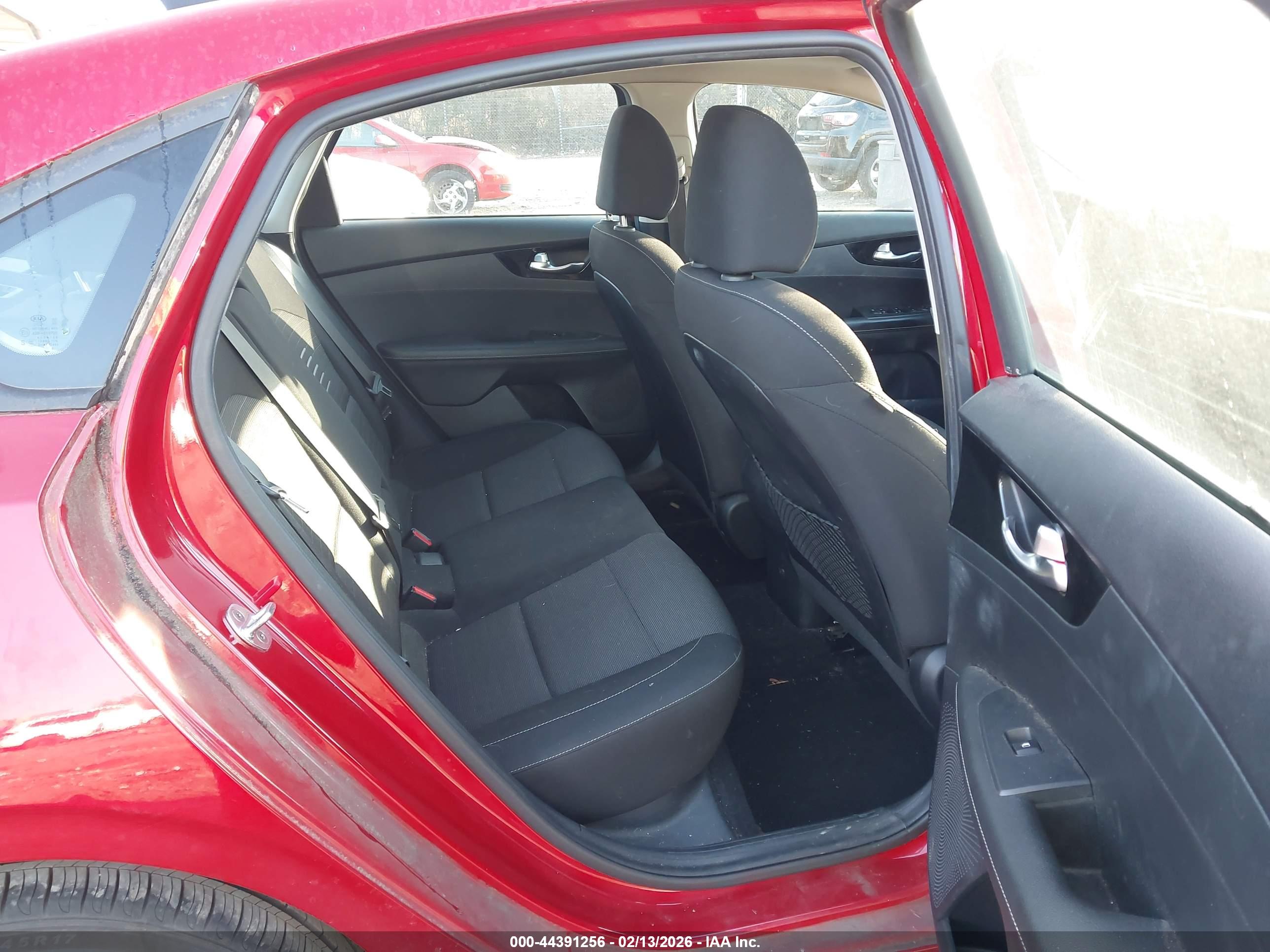 KIA FORTE image 8