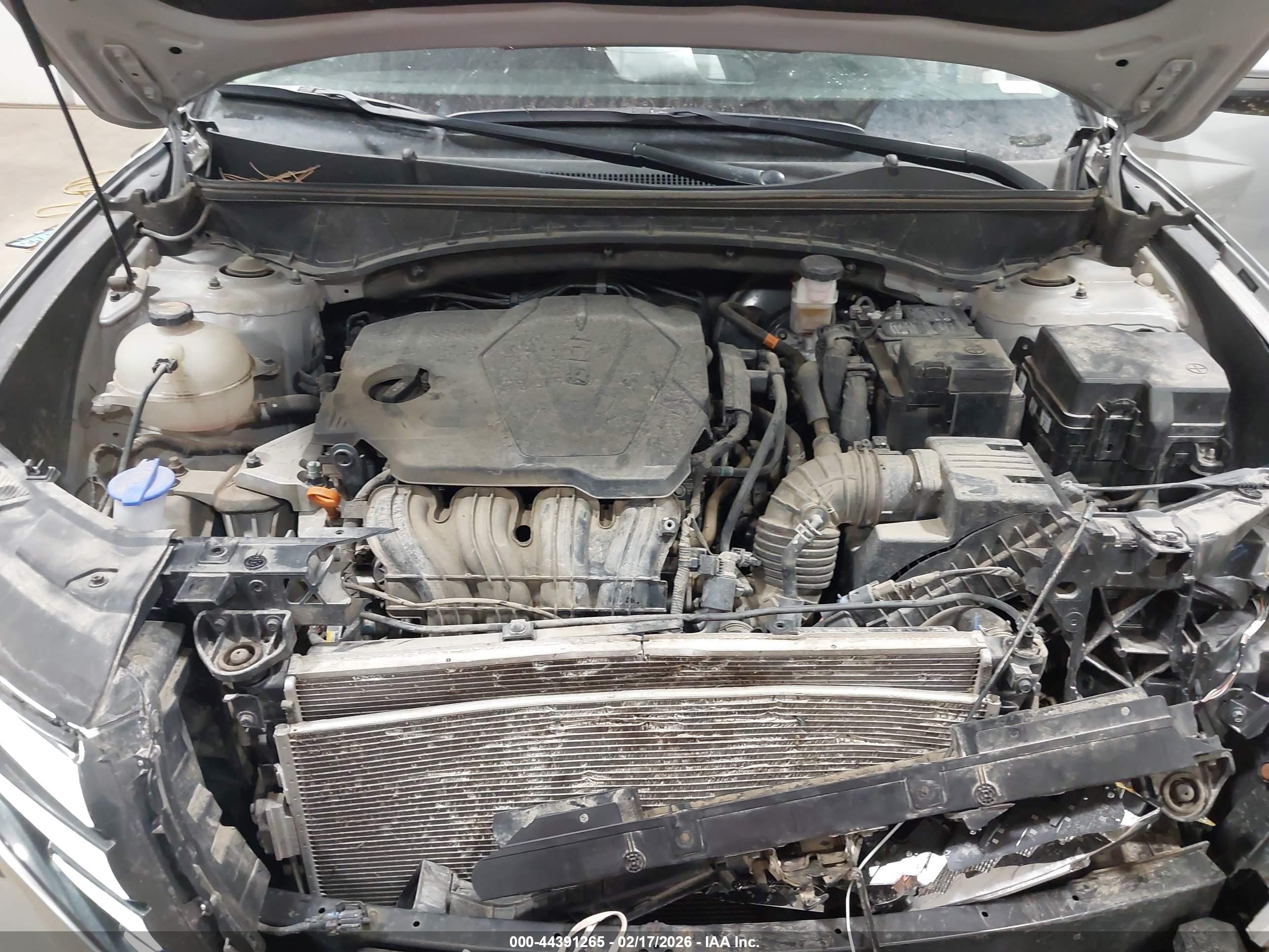 HYUNDAI TUCSON image 10