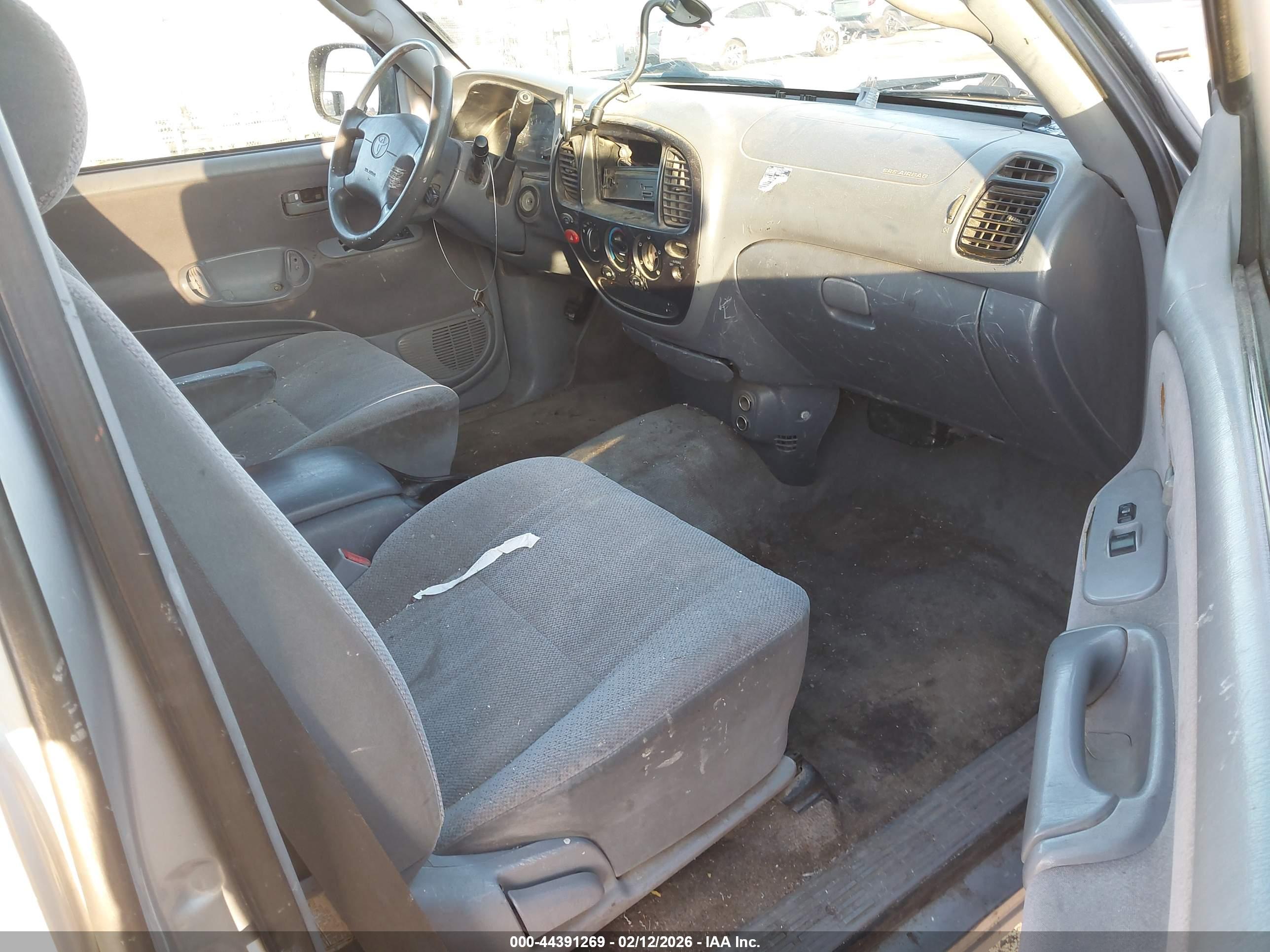 TOYOTA TUNDRA image 5