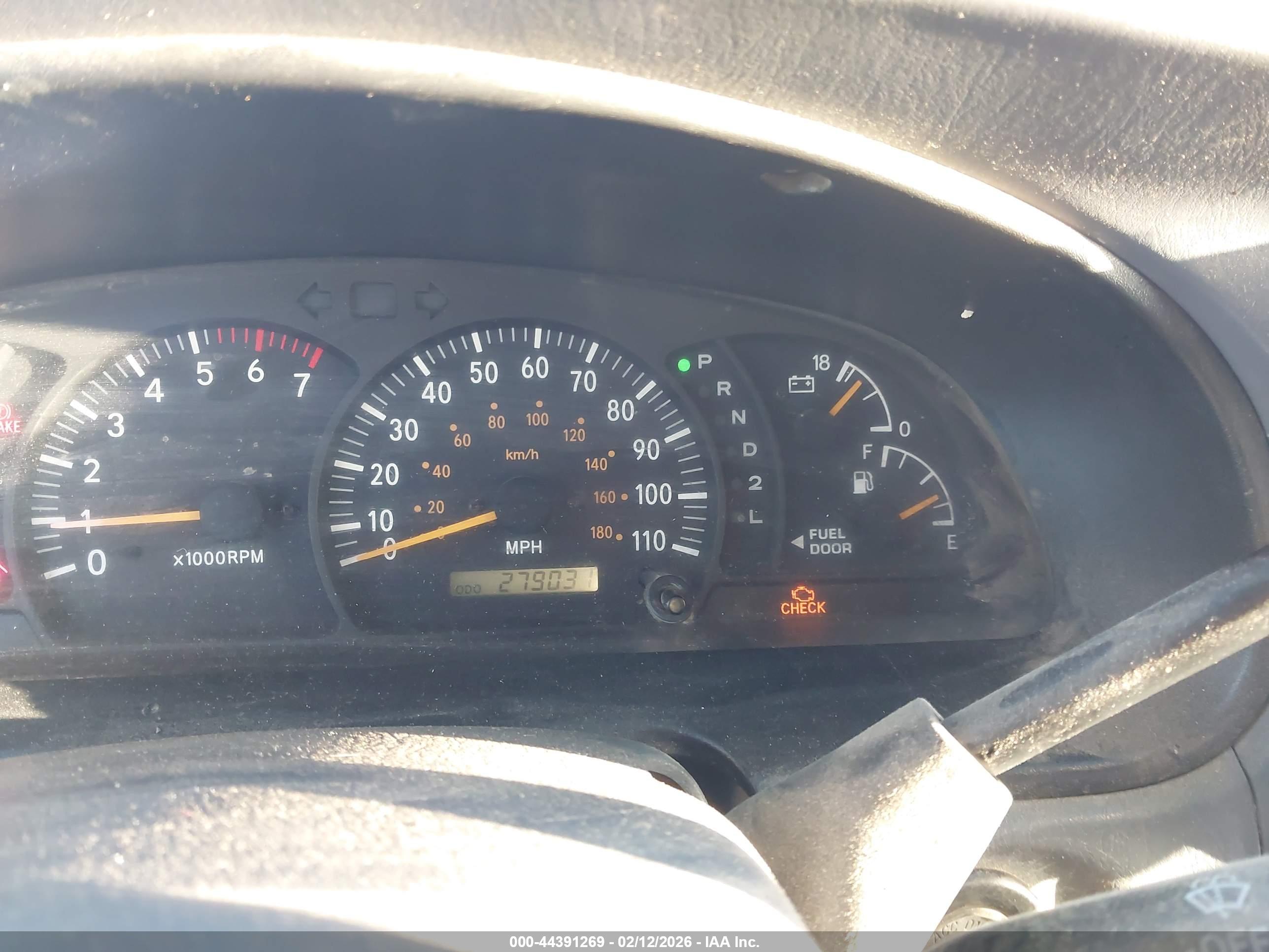 TOYOTA TUNDRA image 7