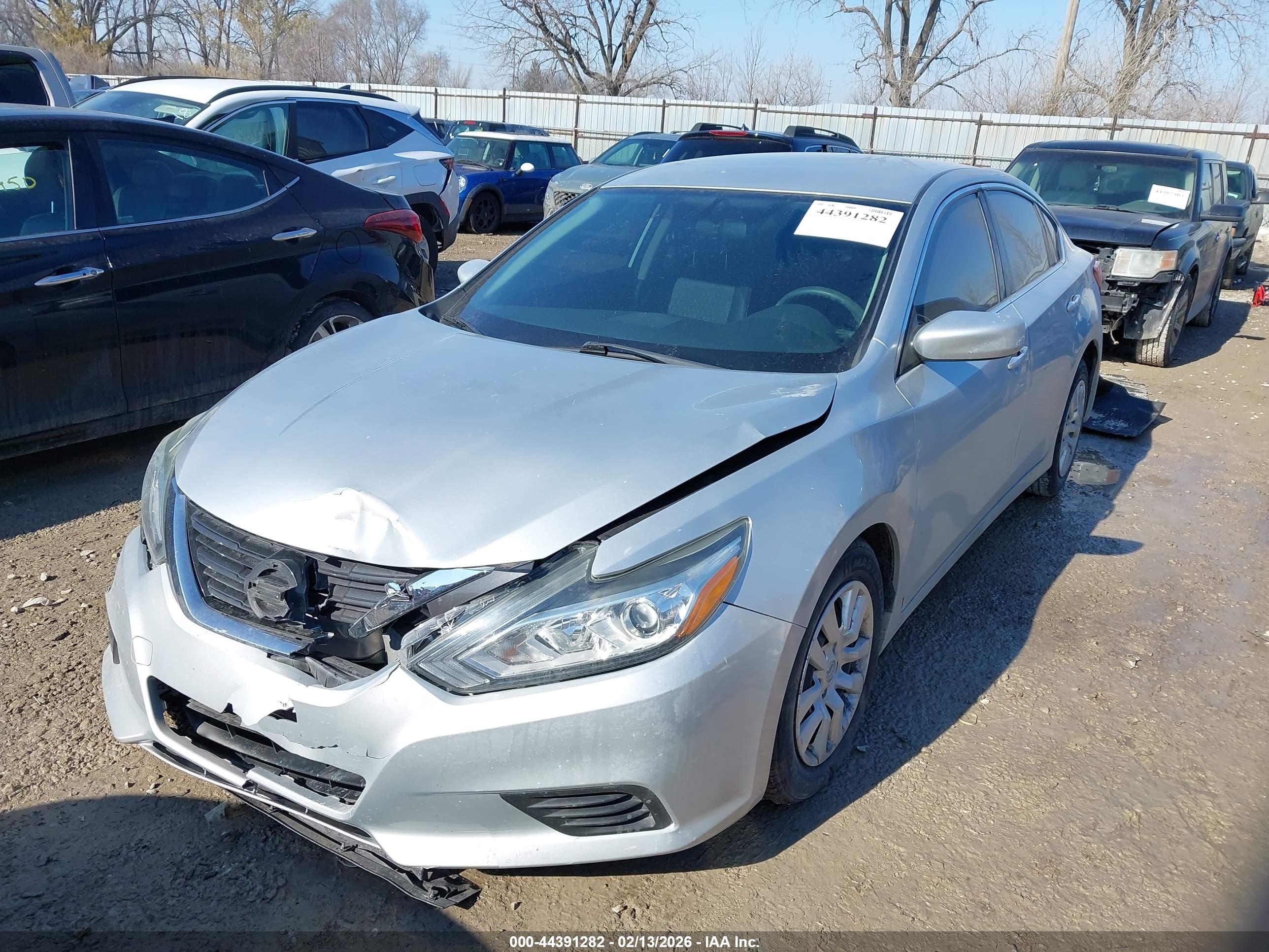 NISSAN ALTIMA image 2