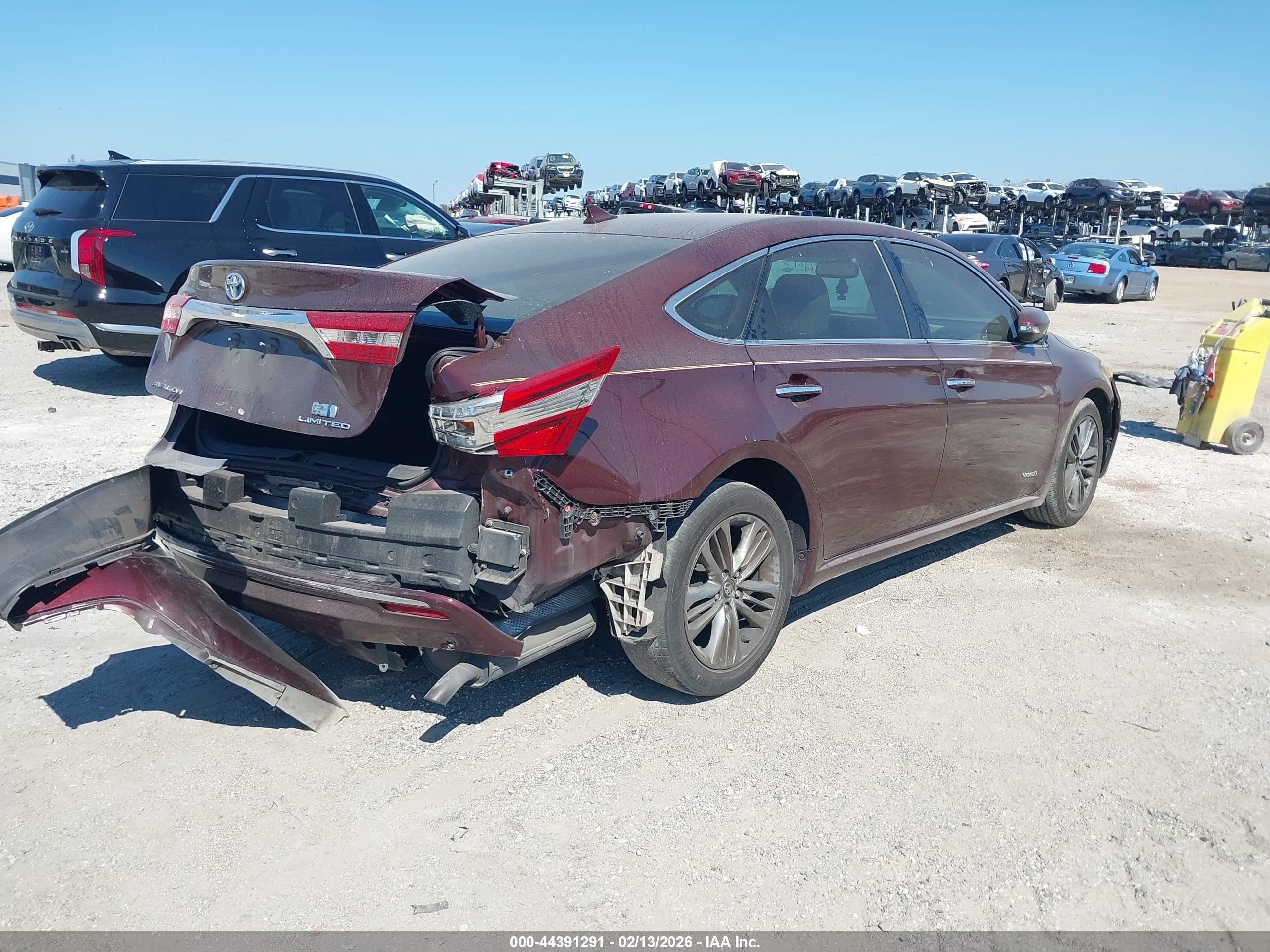 TOYOTA AVALON image 4