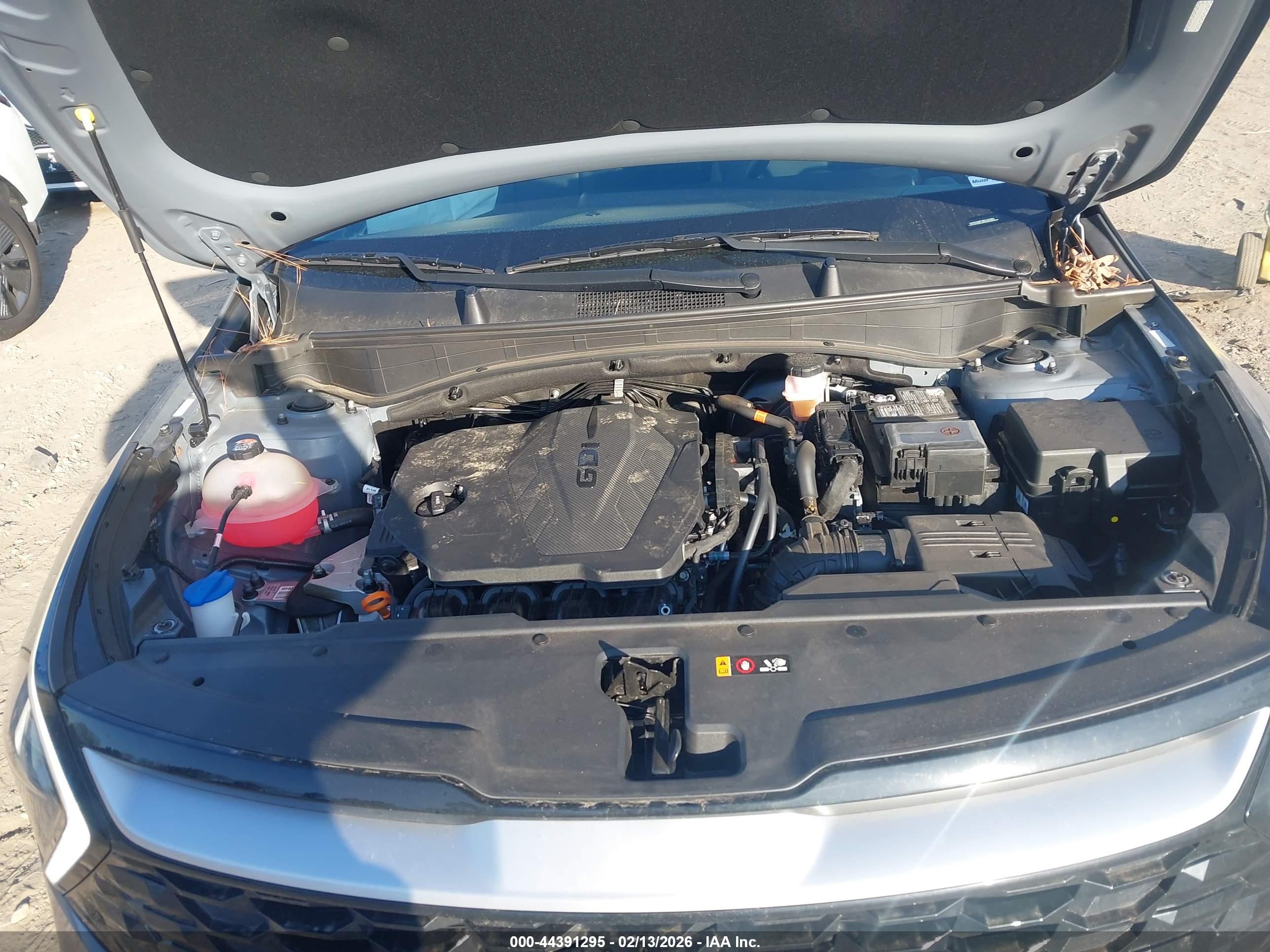 KIA SPORTAGE image 10