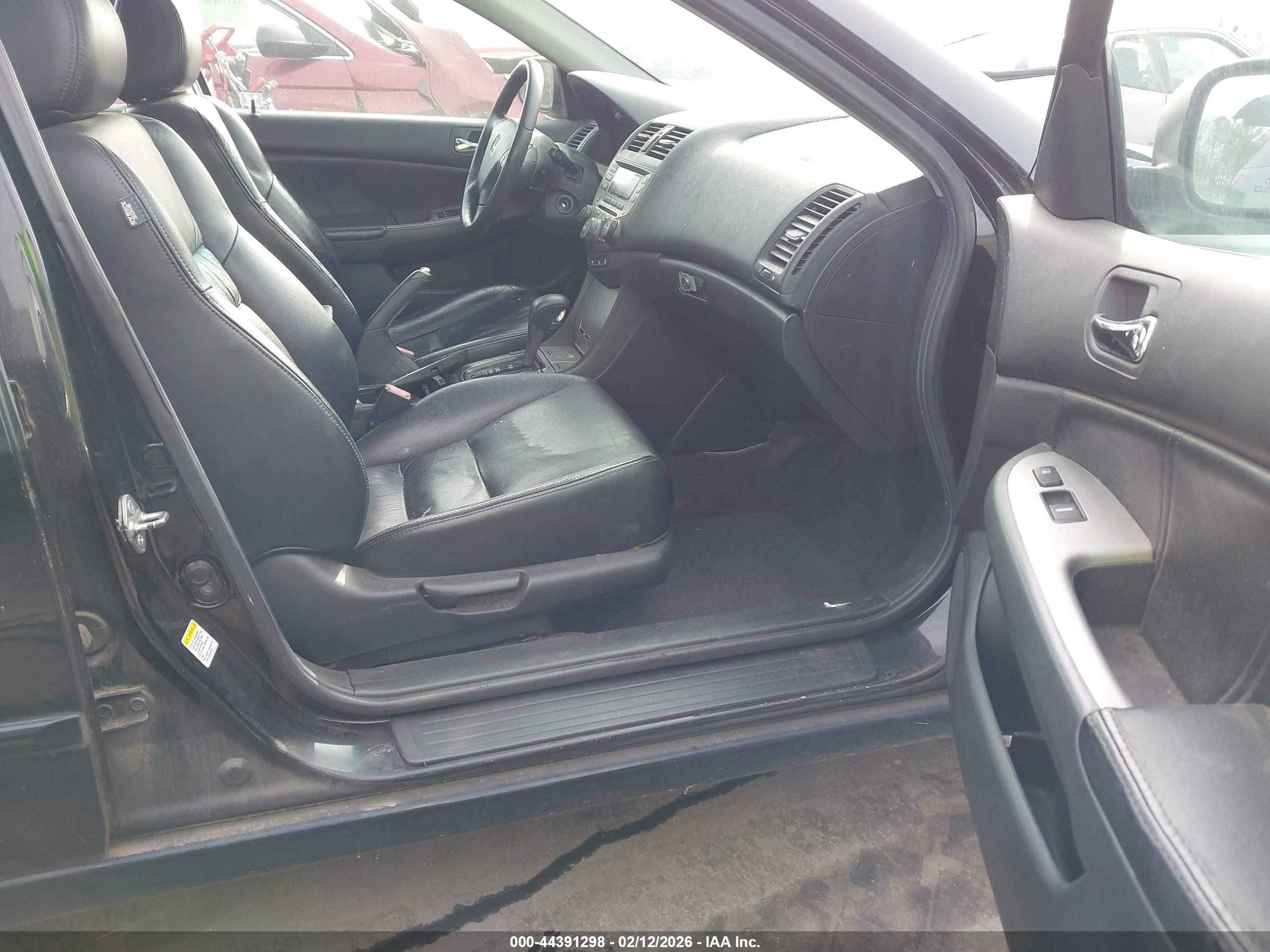 HONDA ACCORD image 5