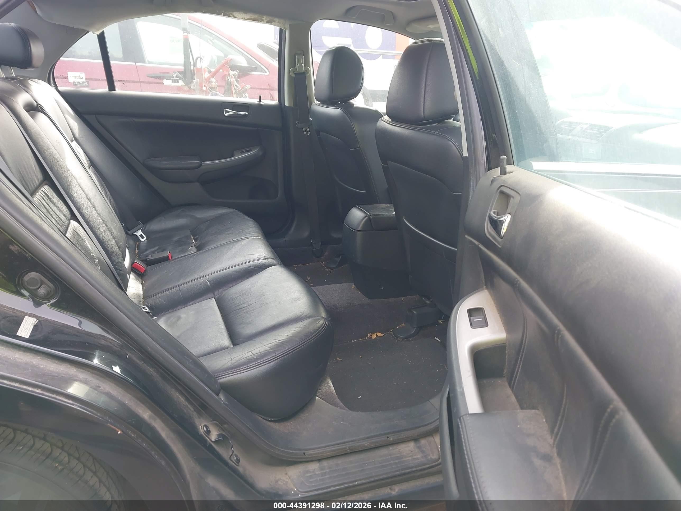 HONDA ACCORD image 8