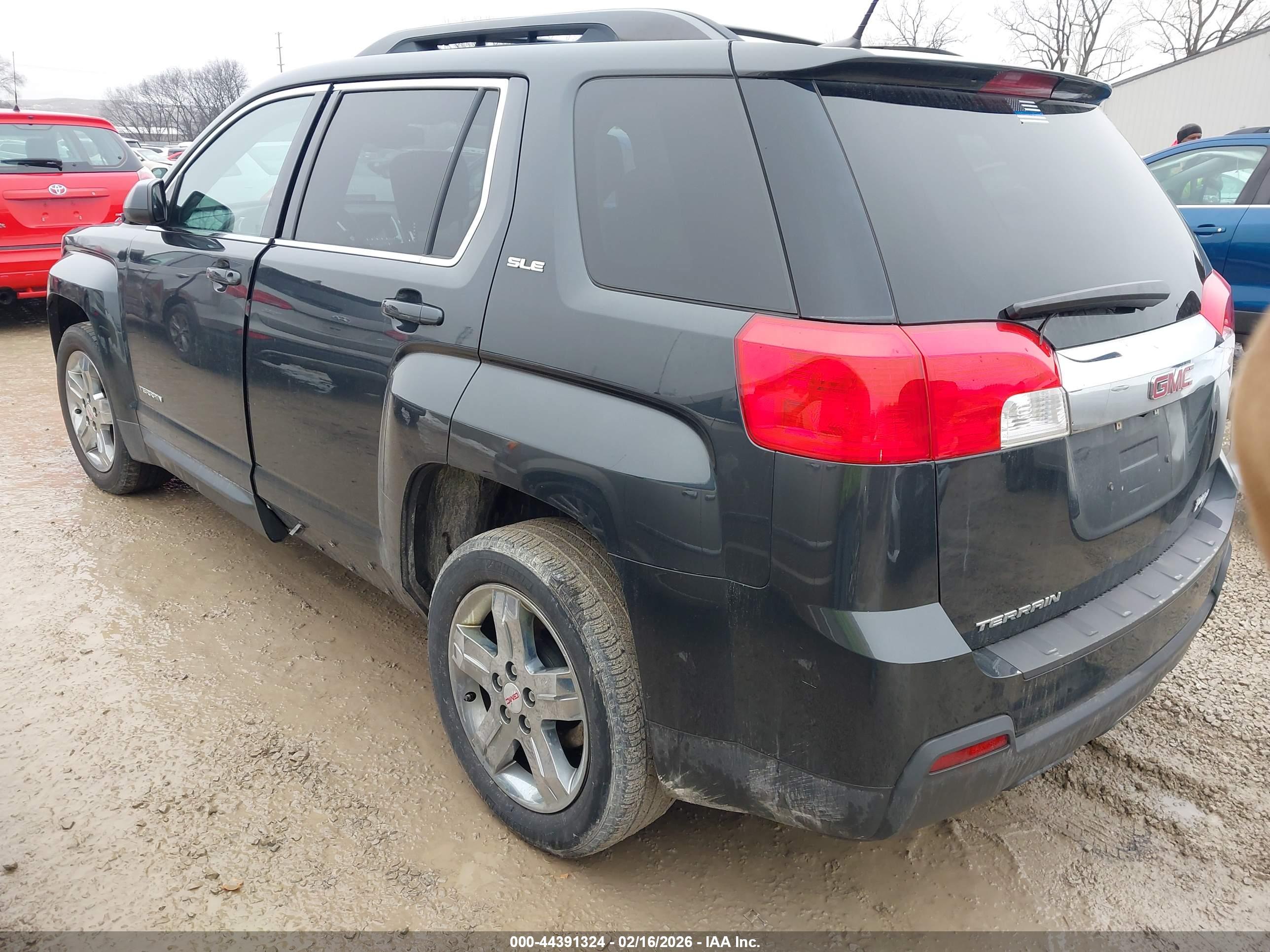 GMC TERRAIN image 3