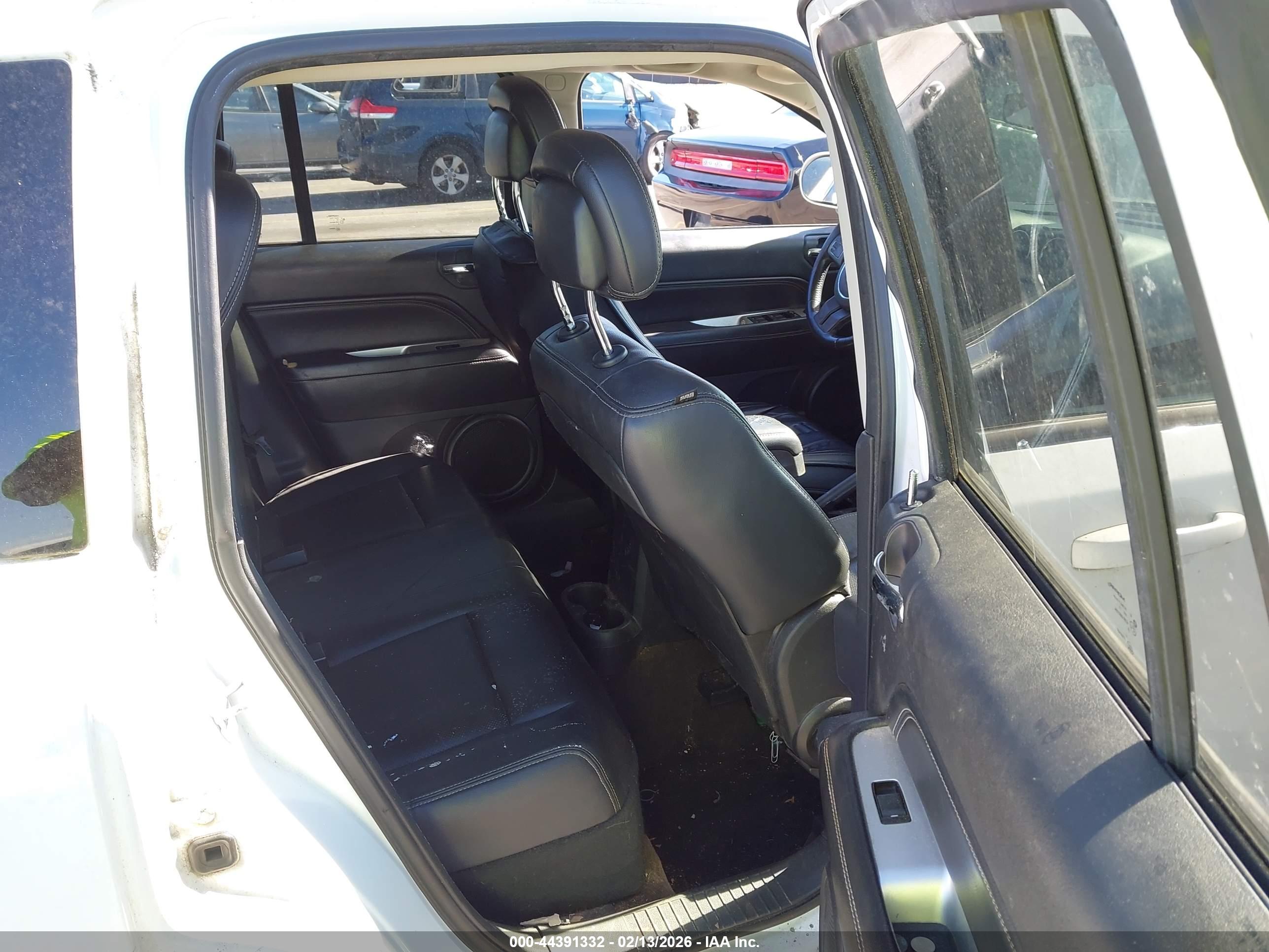 JEEP COMPASS image 8