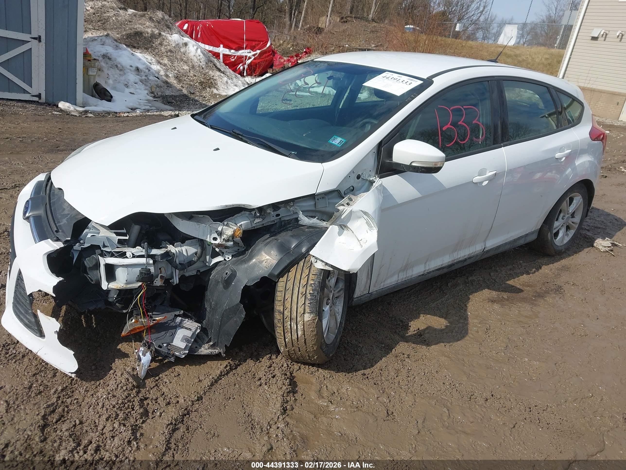 FORD FOCUS image 2