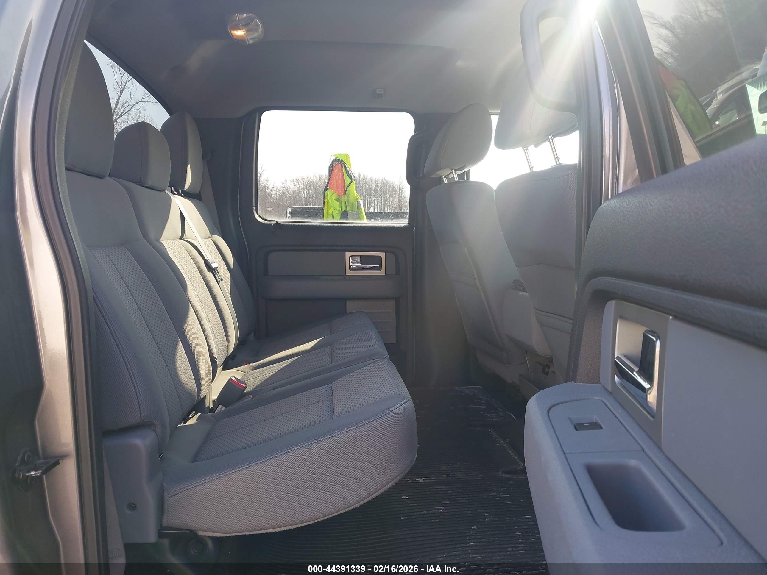 FORD F-150 image 8