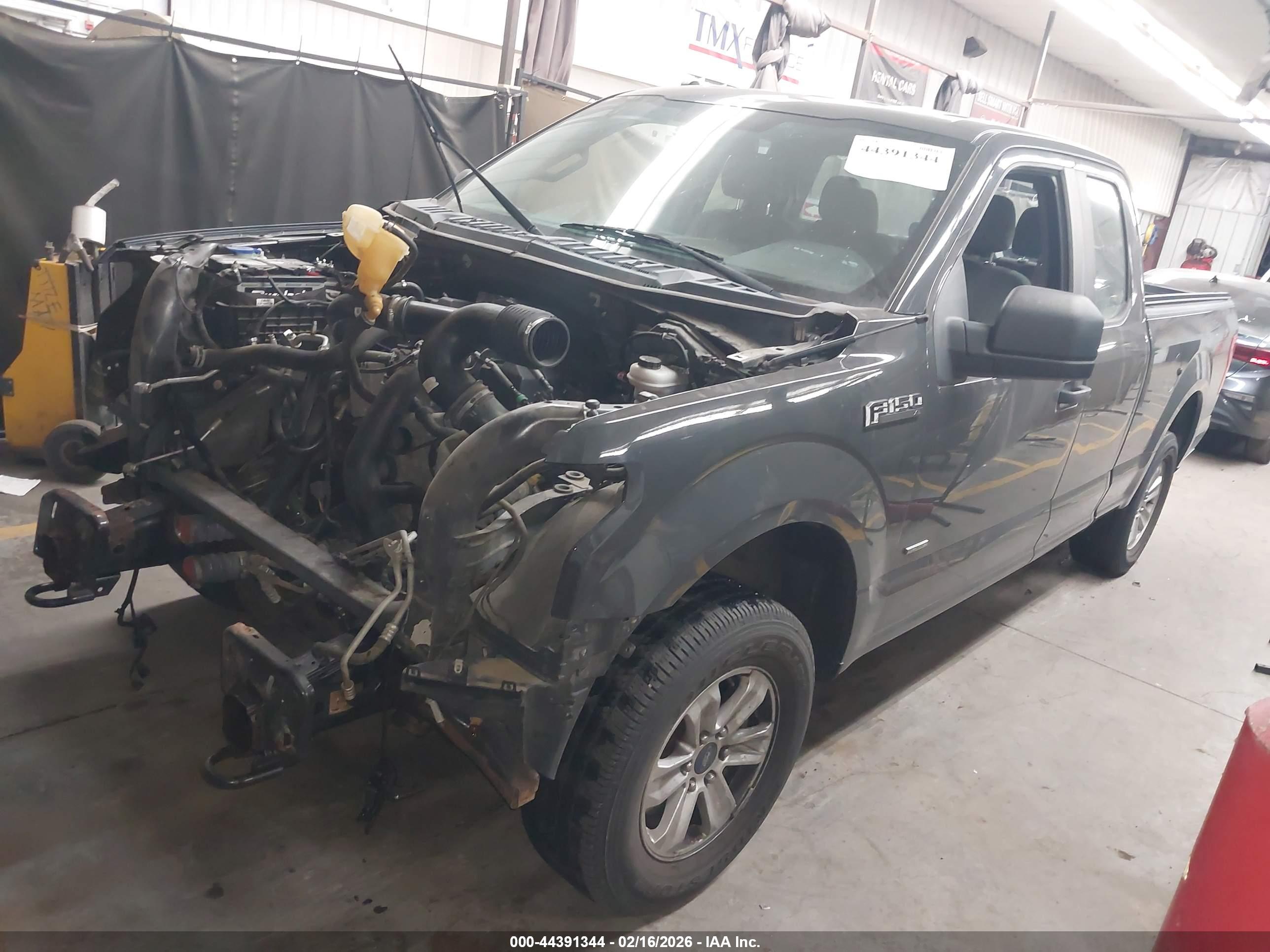 FORD F-150 image 2