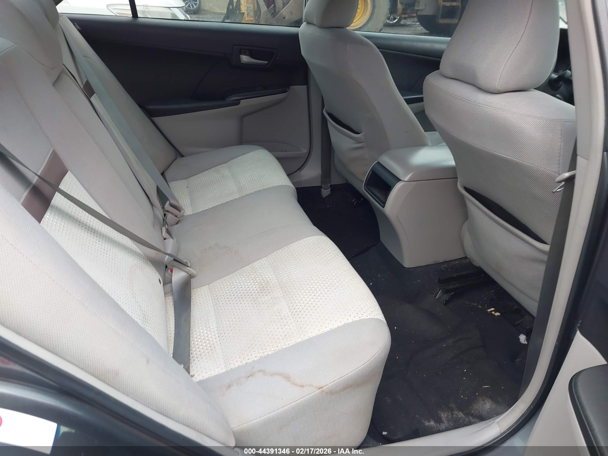 TOYOTA CAMRY image 8