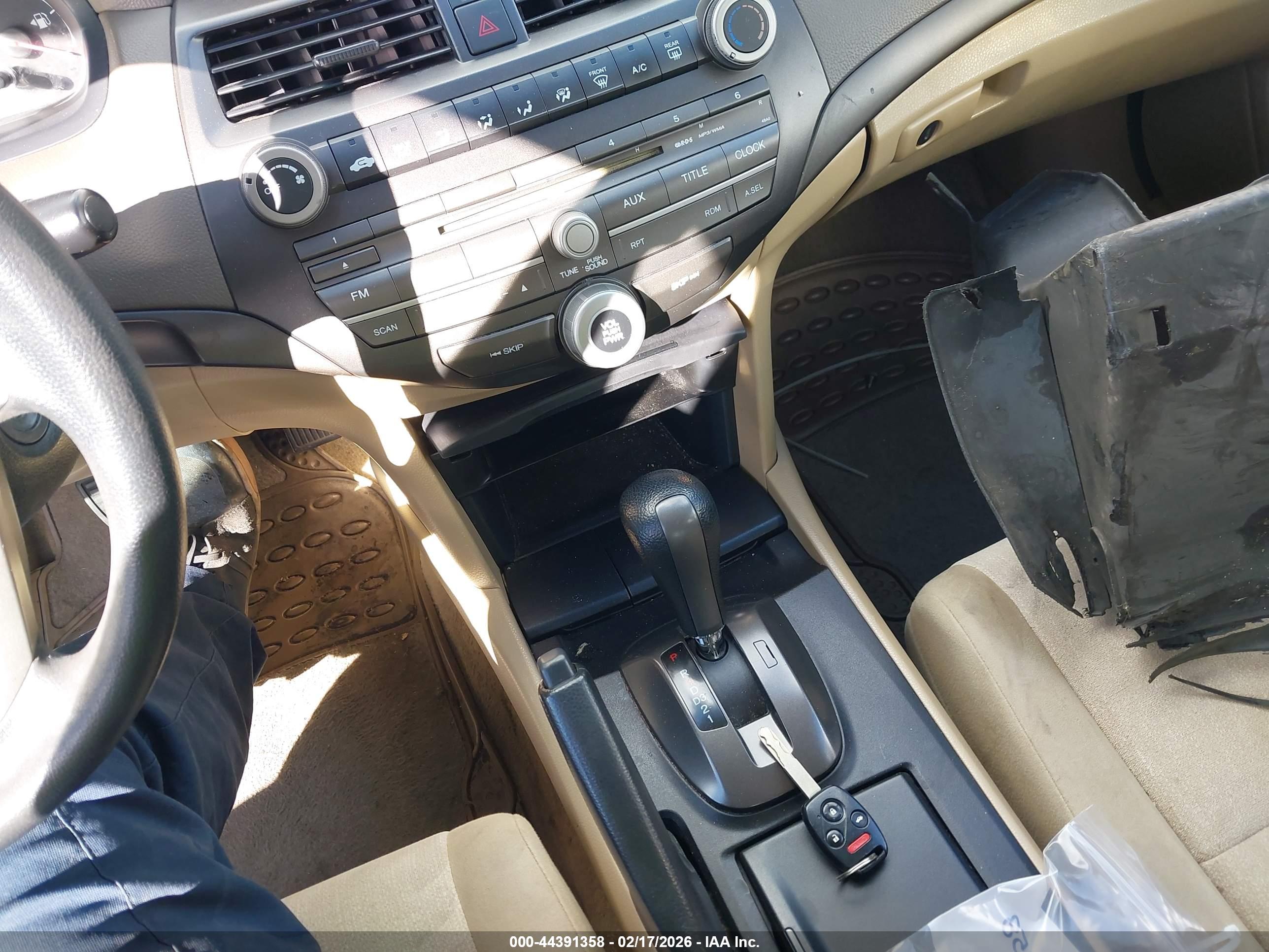 HONDA ACCORD image 11